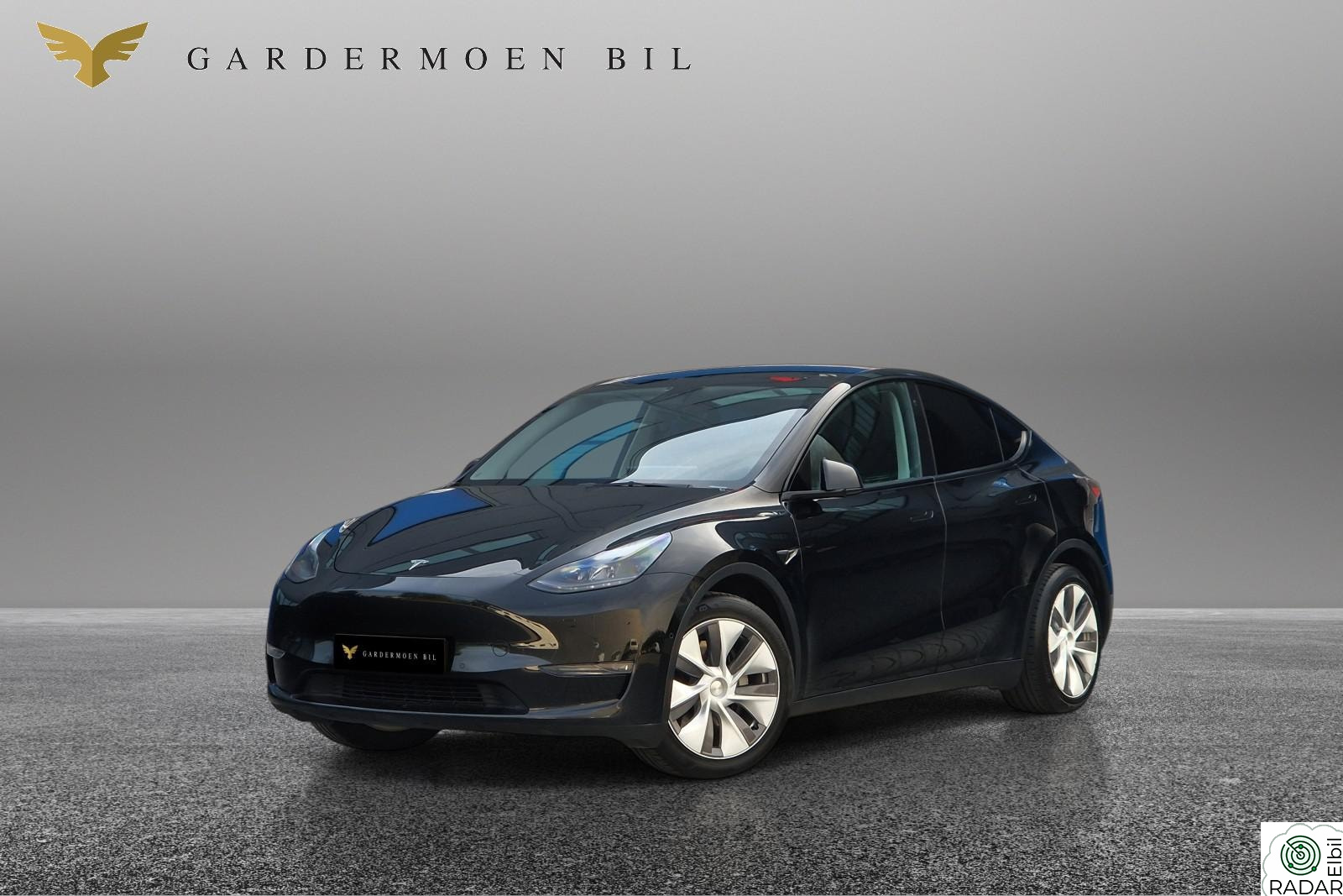 TESLA Model Y Long Range/Dual Motor/Autopilot/Krok/Premium/Berlin+++
