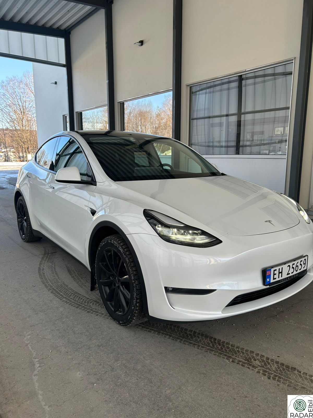 TESLA Model Y Long Range AWD