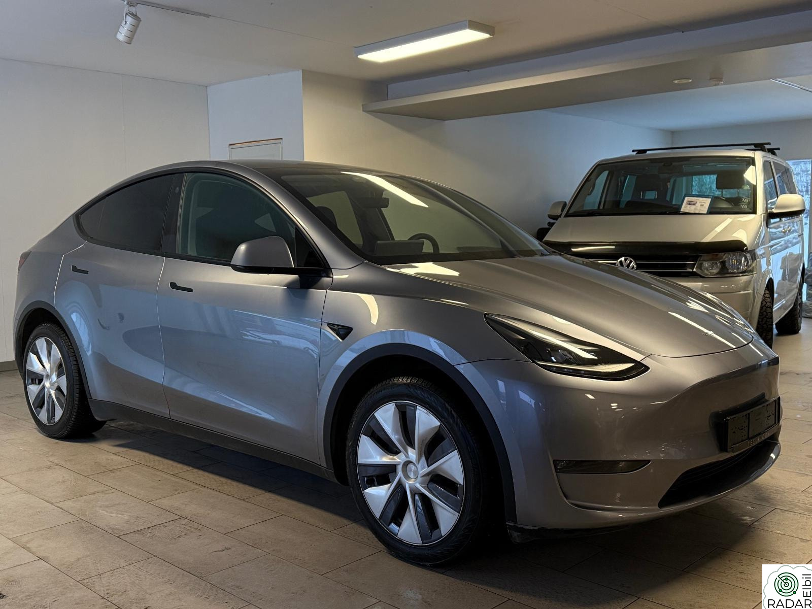 TESLA Model Y Long Range AWD Autopilot Krok Pano EU-08.27 1Eier Norsk