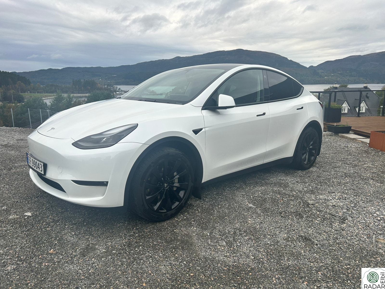 TESLA Model Y Long Range AWD