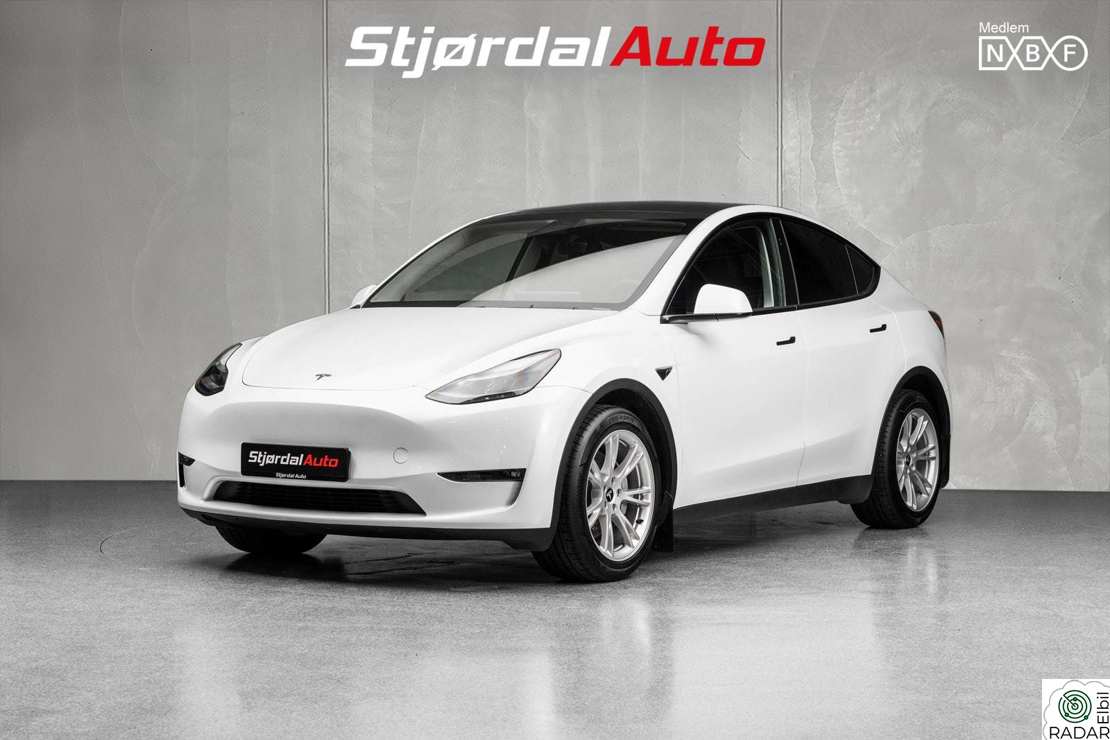 TESLA Model Y LR AWD 533WLTP/APILOT/PANO/LED/DAB/HENGERFESTE/ACC/NAVI