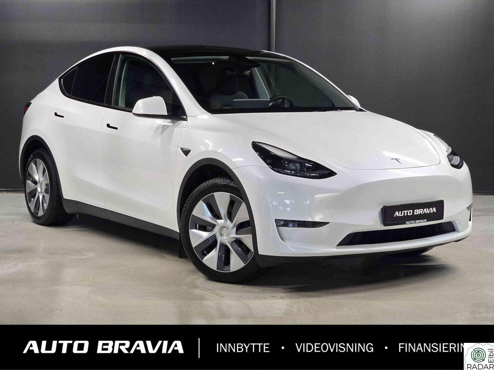 TESLA Model Y LONG RANGE/DUAL MOTOR/KROK/MATRIX/AP/533KM/INNBYTTE++