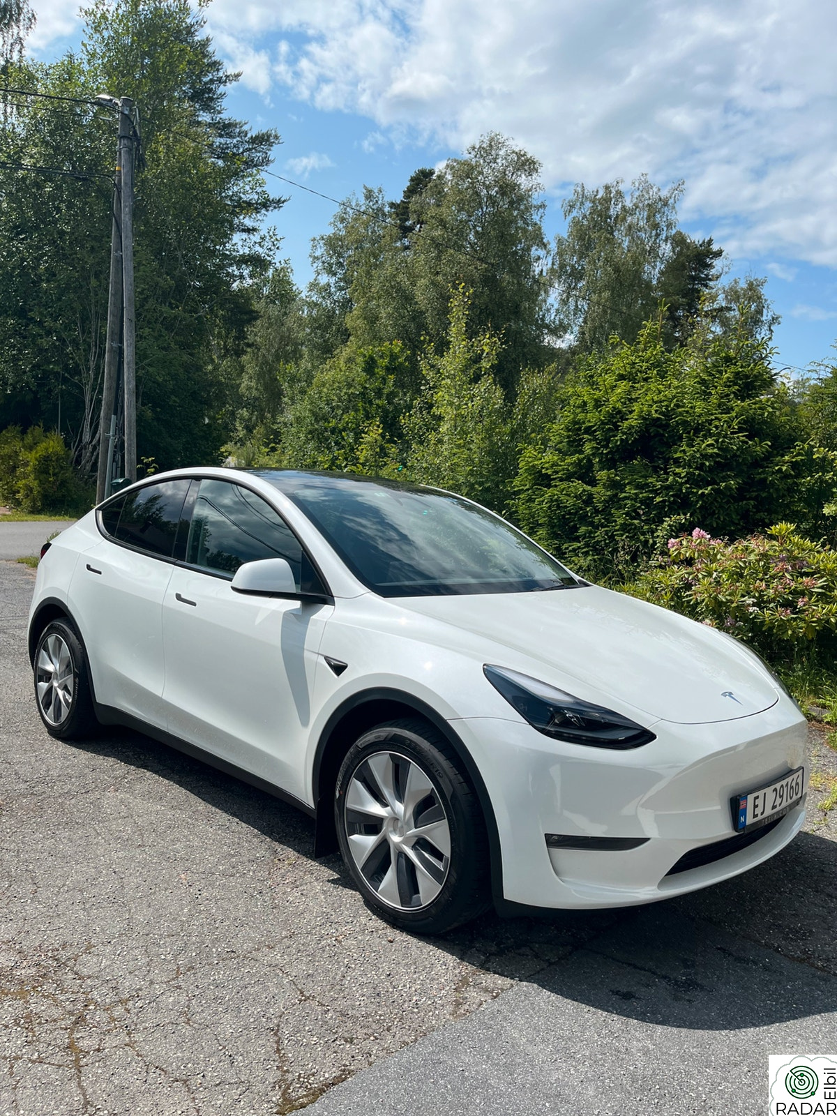 TESLA Model Y Long Range AWD