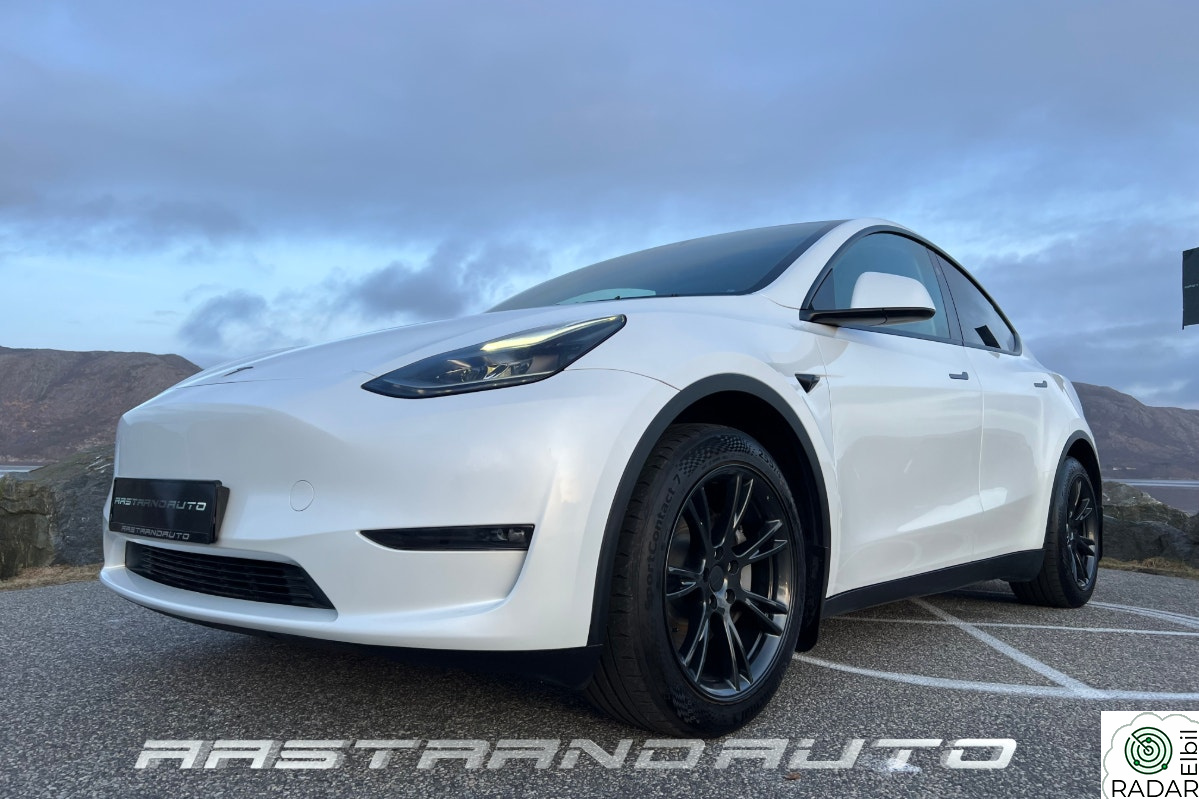 TESLA Model Y LR|PREMIUM|RYZEN|HIFI|20"|BERLIN|KROK|SKINN|LAV KM