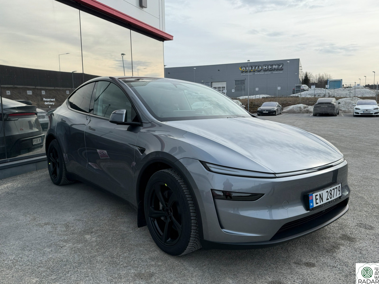 TESLA Model Y Launch Series Long Range AWD FSD Autopilot