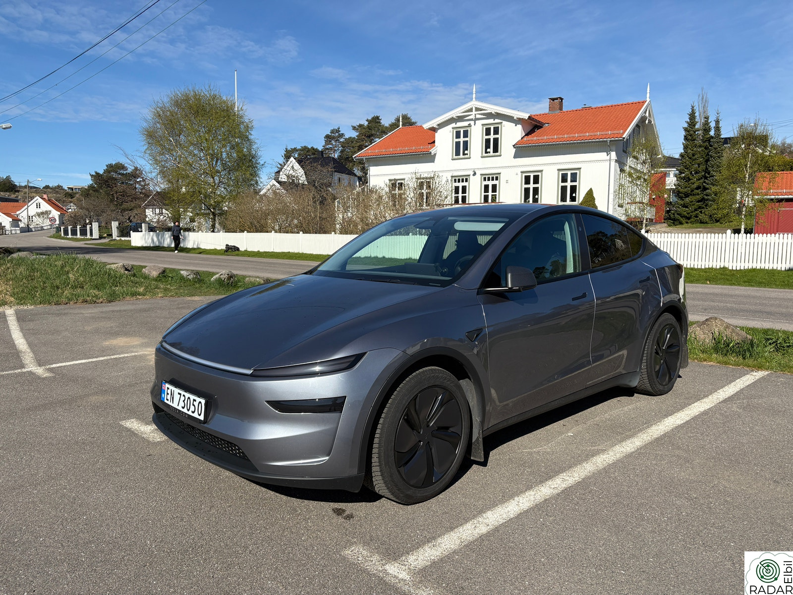 TESLA Model Y Long Range AWD