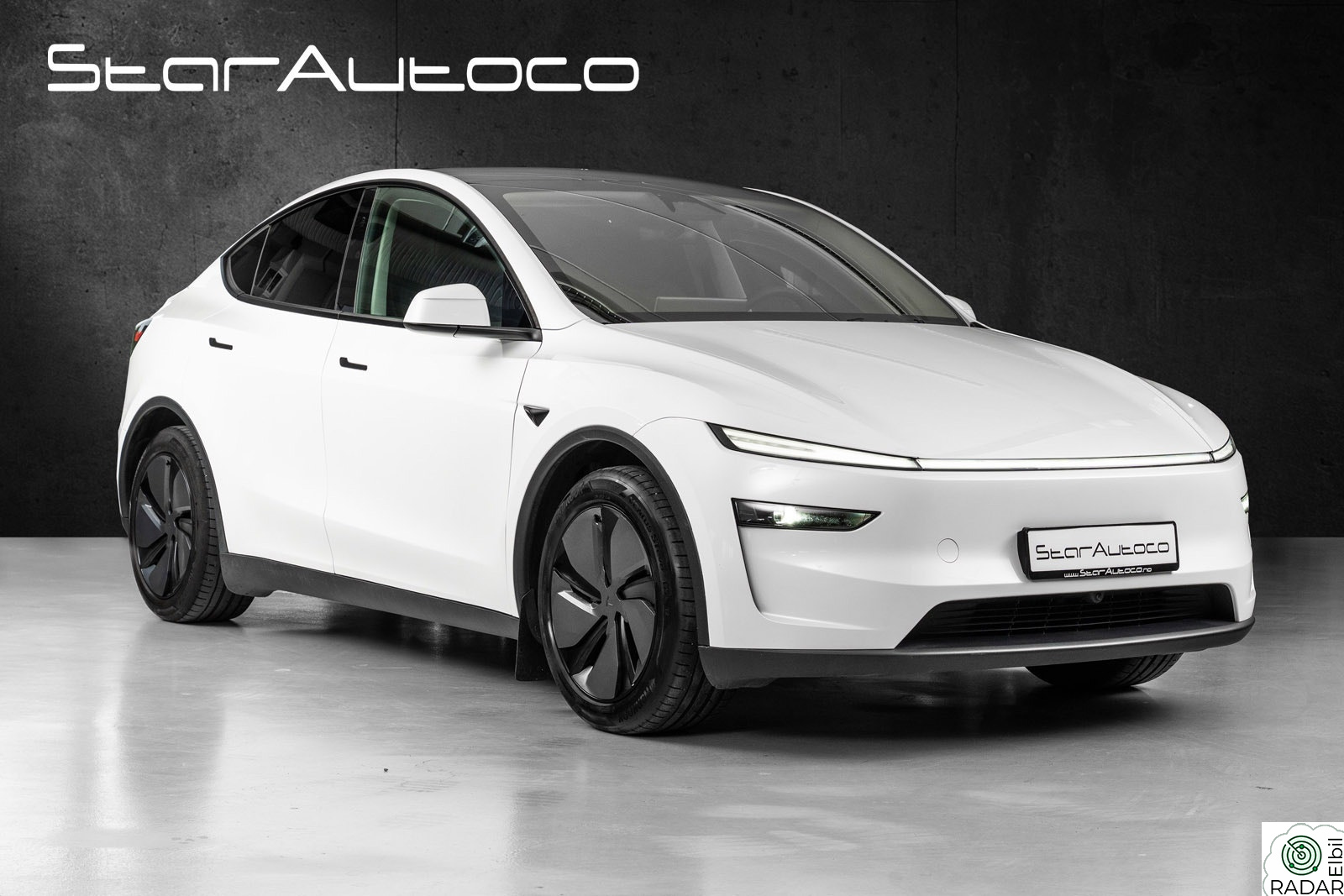 TESLA Model Y AWD Long Range Juniper/Krok/Pano/Premium/Skinn/++