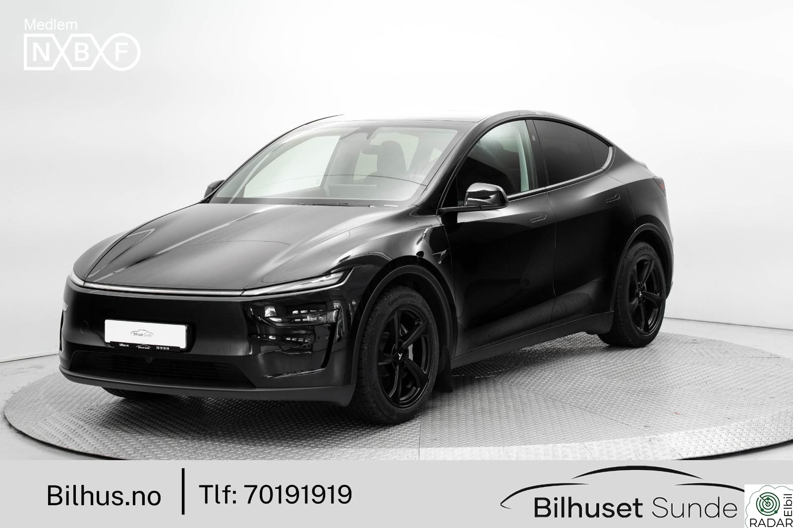 TESLA Model Y Long Range AWD 600km Premium,Hengerfeste,R.Kam,Matrix++