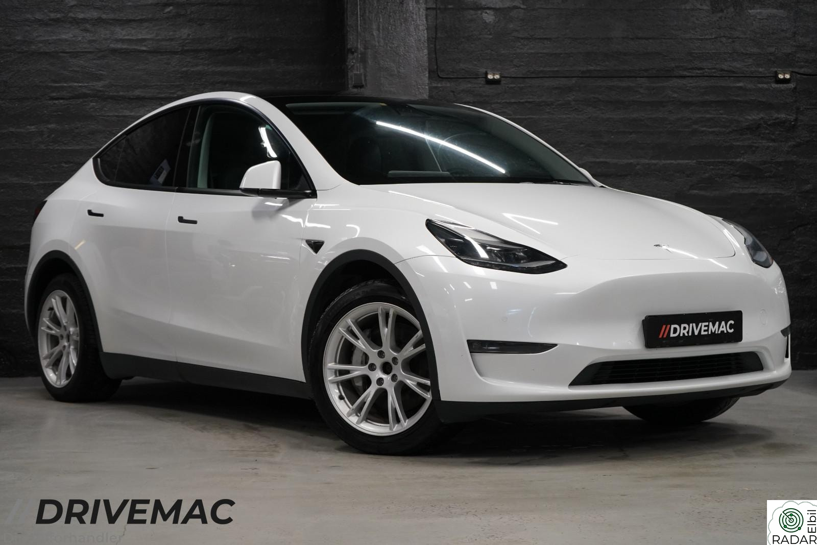 TESLA Model Y Long Range AWD/Skinn/Autopilot 3/Pano/360.Kam++