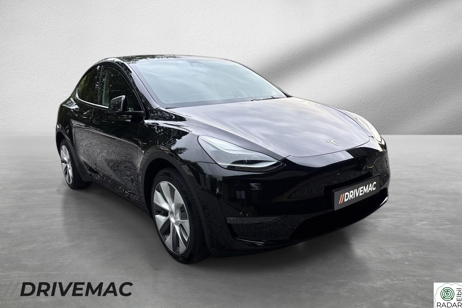 TESLA Model Y Long Range AWD/Skinn/Autopilot 3/Pano/360.Kam++