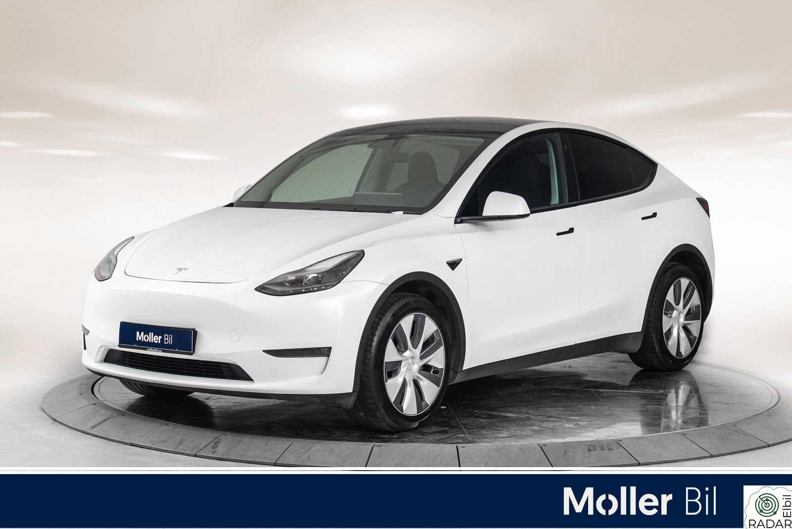 TESLA Model Y Long Range AWD - Pano, 360Kam, Keyless, P.Varme