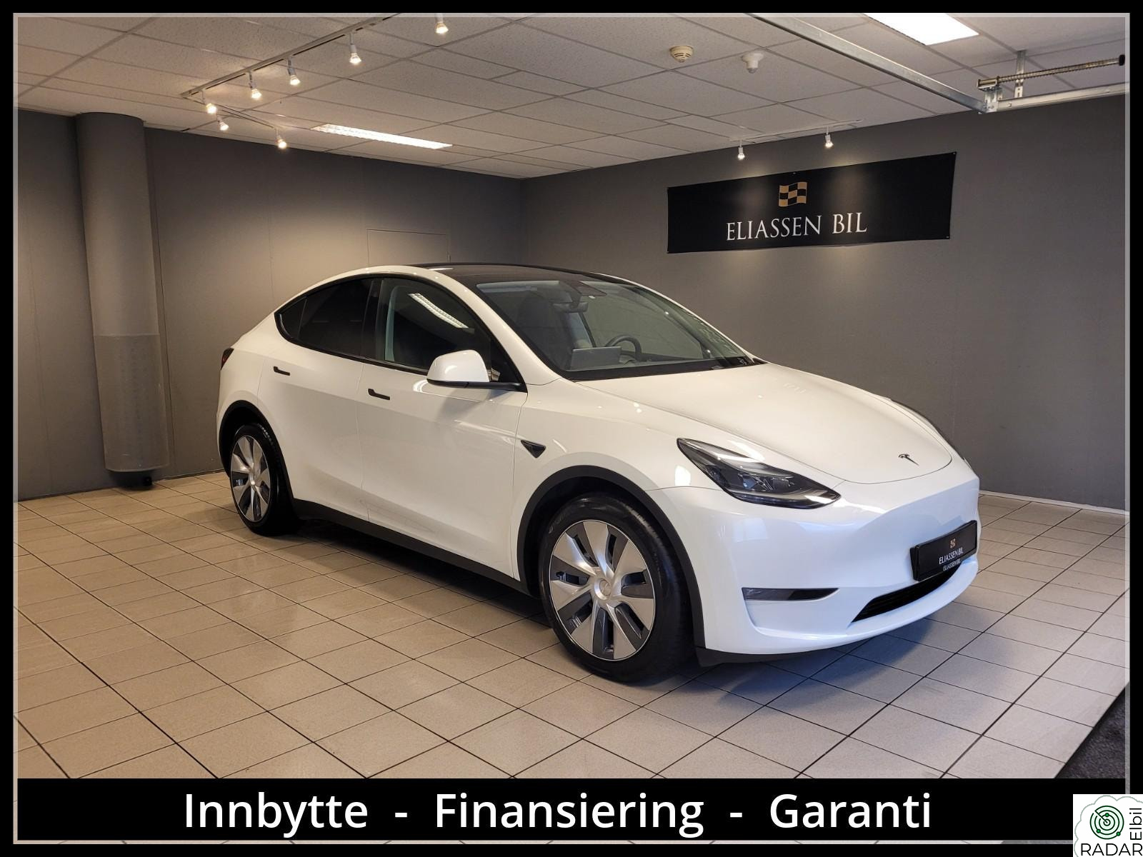 TESLA Model Y Long Range AWD Premium /Autopilot /Sort Skinn /H.Feste