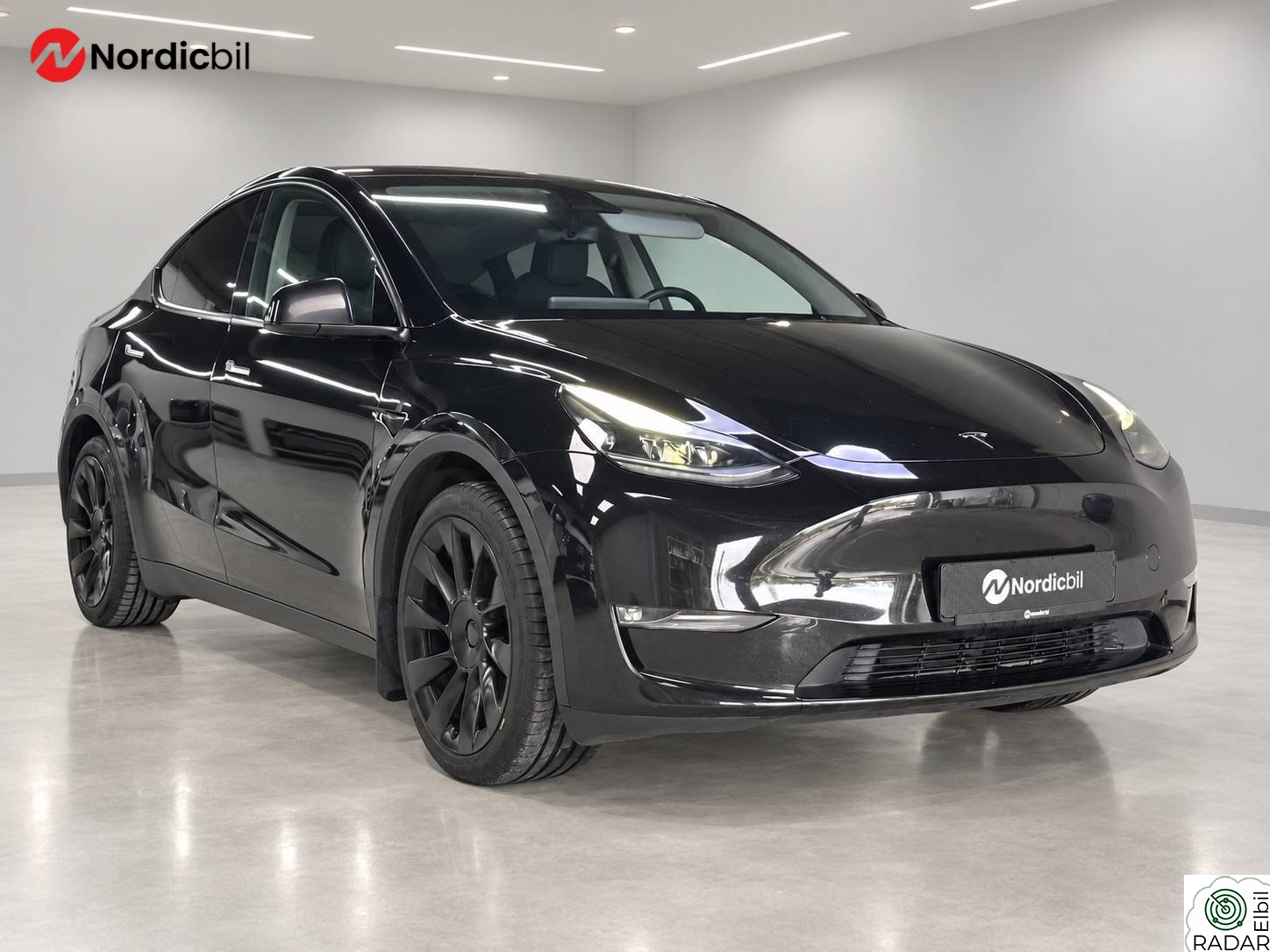TESLA Model Y Long Range AWD - AP - H.feste - Varmepumpe - Premiumlyd