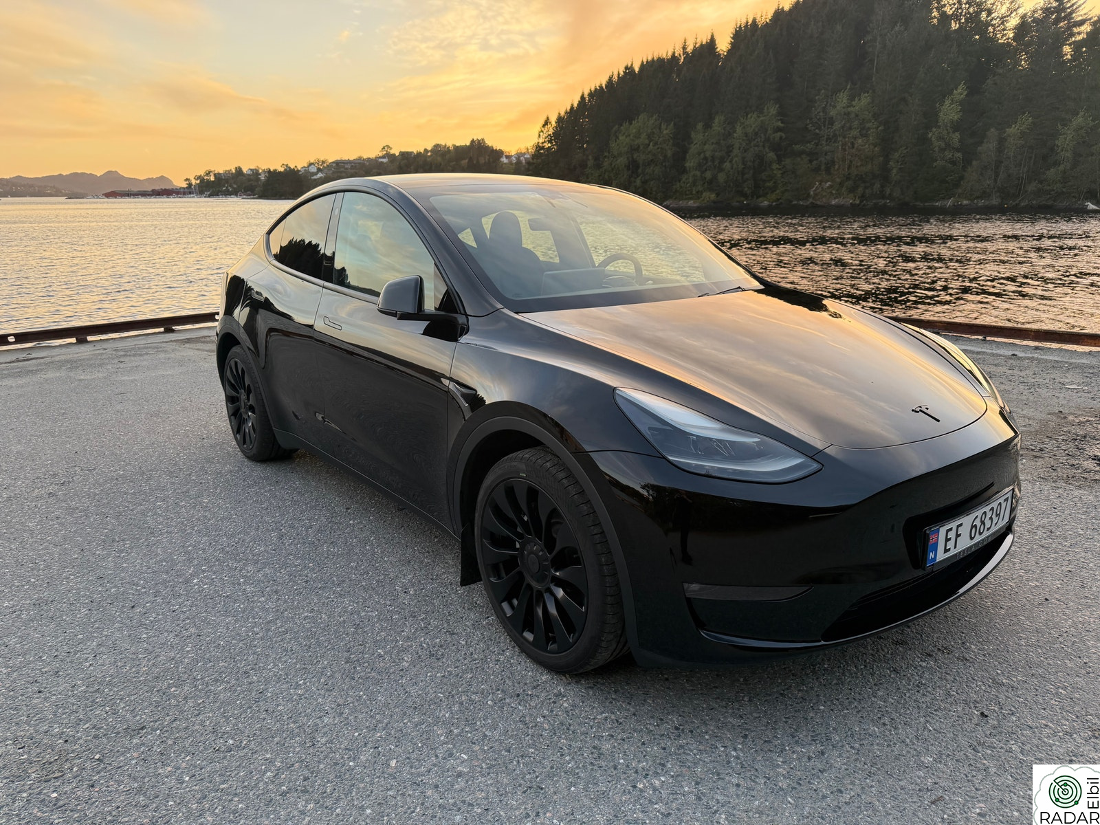 TESLA Model Y Long Range AWD
