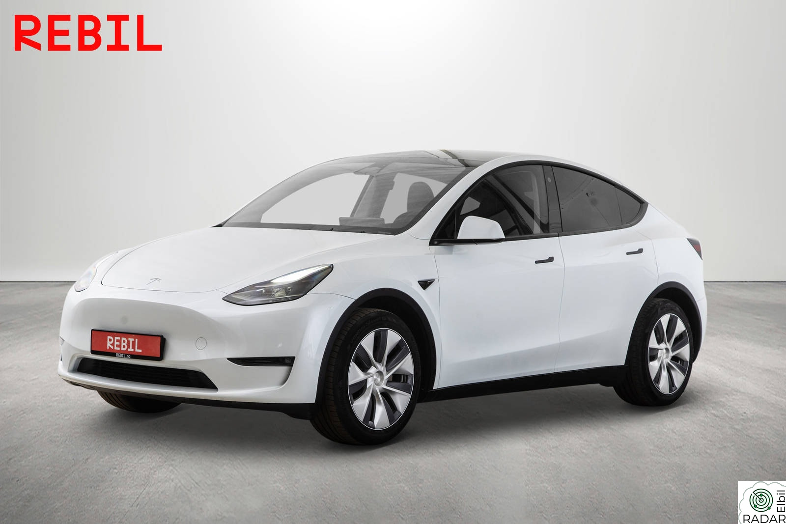 TESLA Model Y 533km(WLTP)/LR/AWD/Ryzen/Krok/Navi/Rkam/Pano/AP/V.pumpe