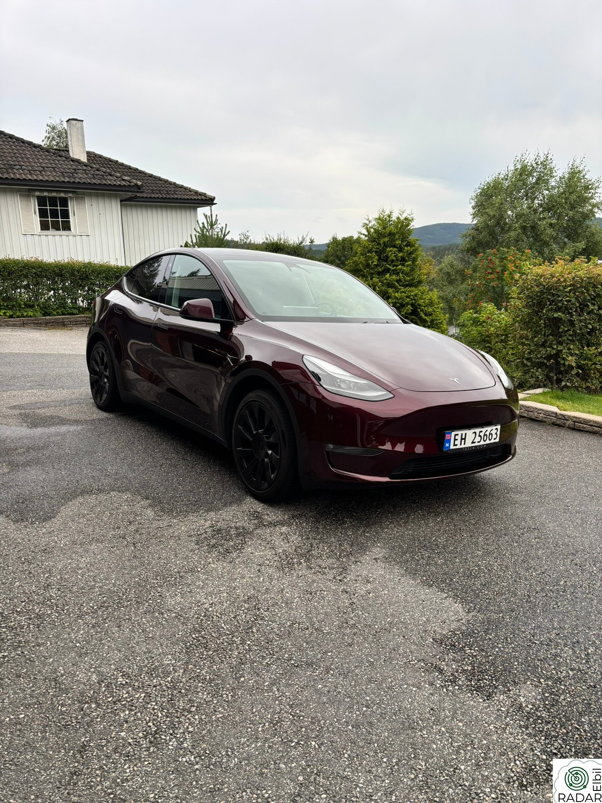 TESLA Model Y Long Range AWD
