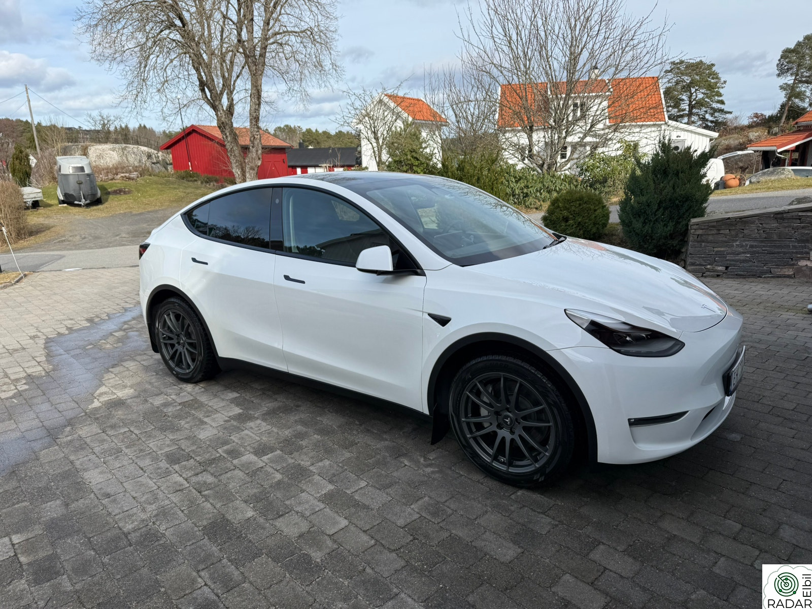 TESLA Model Y Long Range AWD