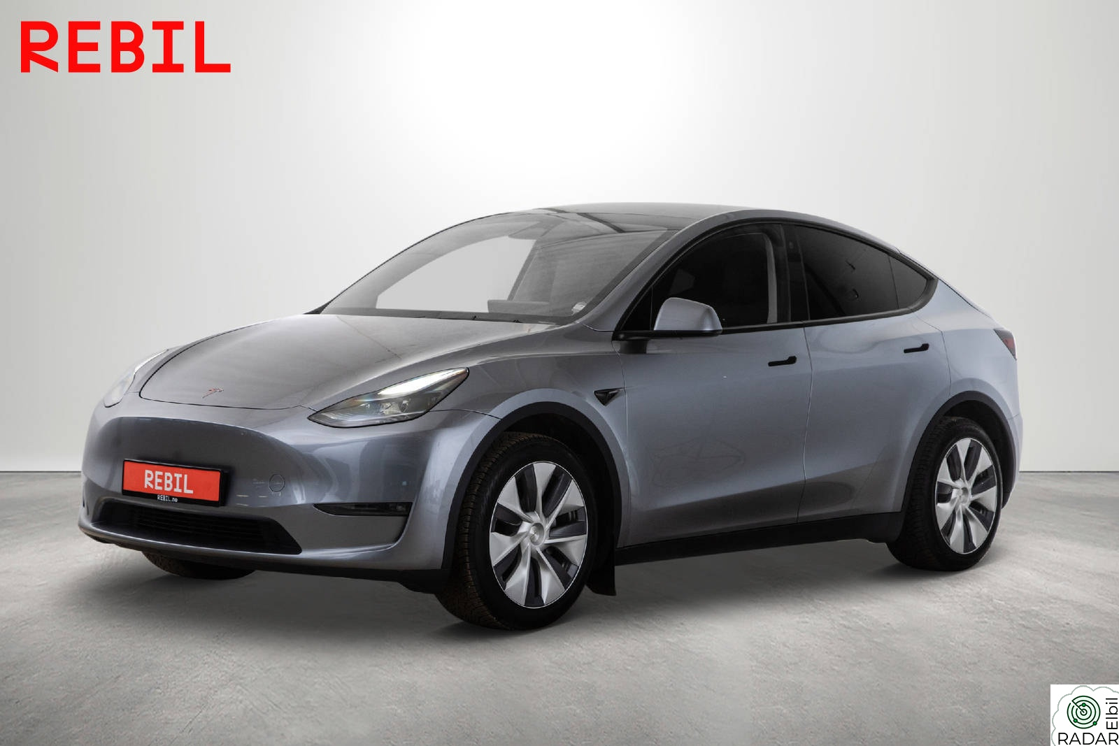 TESLA Model Y 533km(WLTP)/LR/AWD/Krok/Ryzen/Navi/Rkam/Pano/AP/V.pumpe