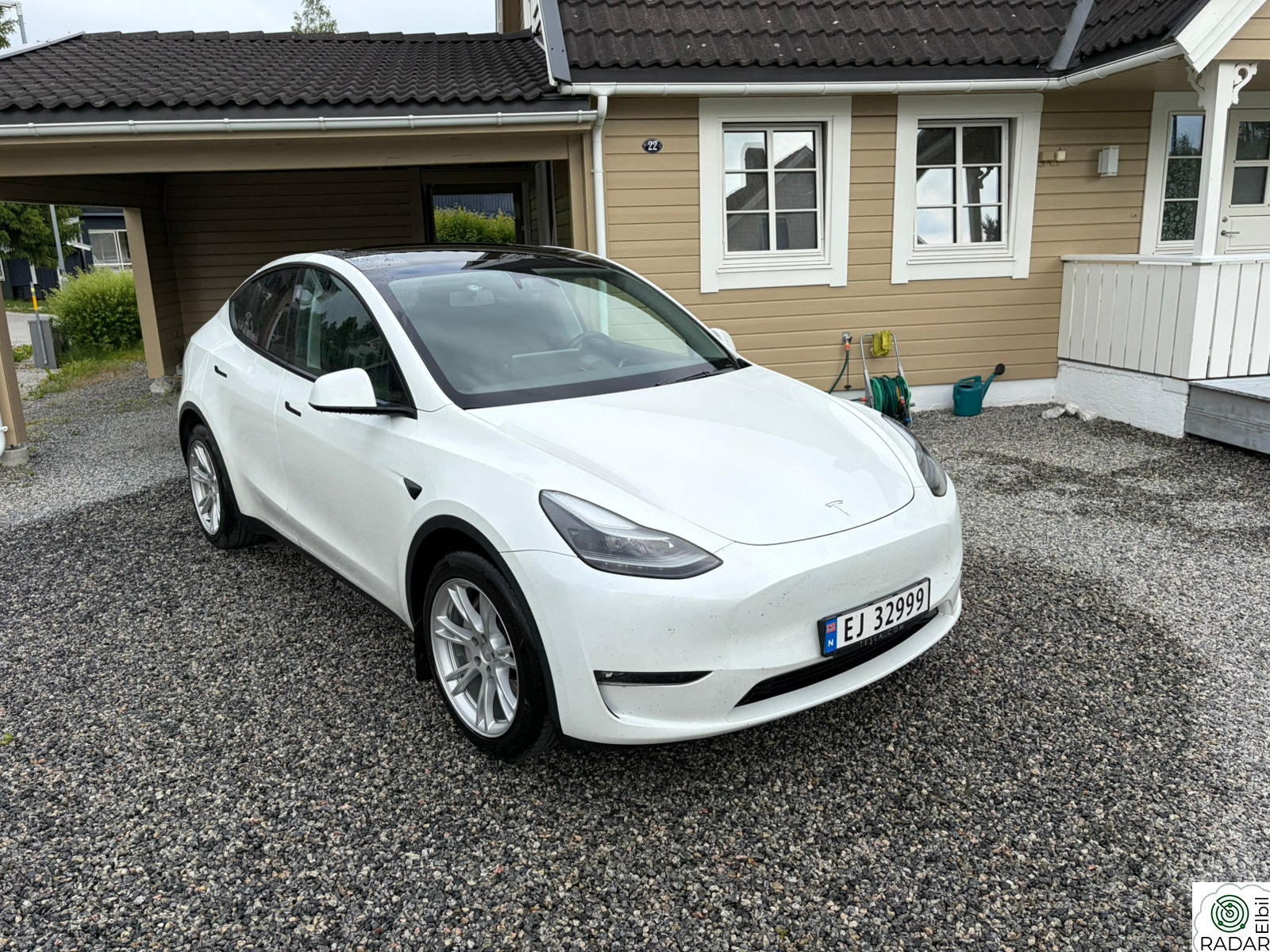 TESLA Model Y Long Range AWD