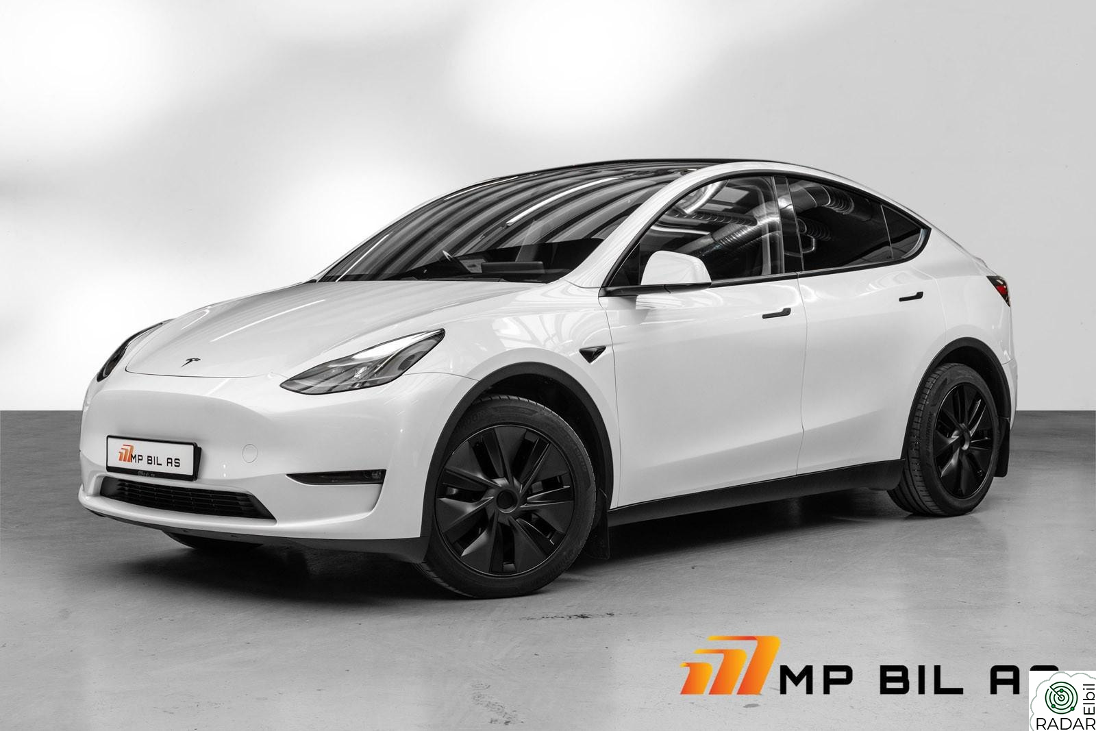 TESLA Model Y LongRange | AWD | Premium | A-Pilot | Krok | Ryzen
