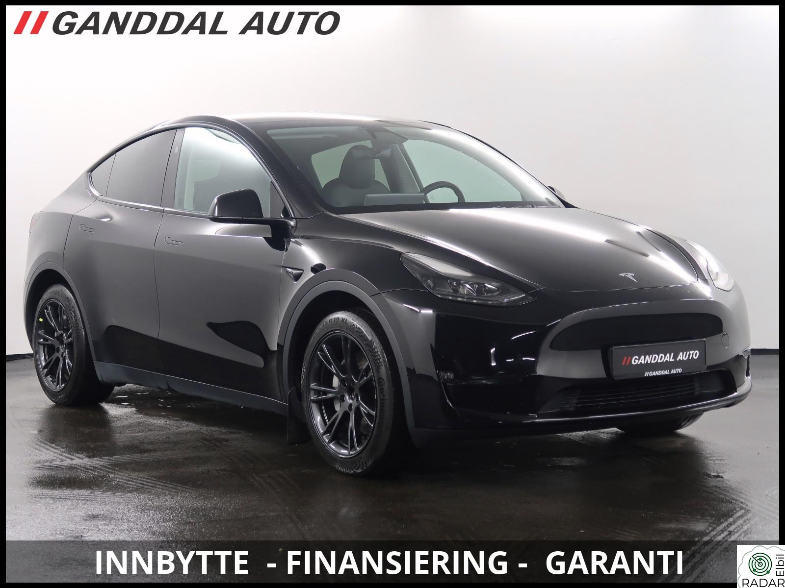 TESLA Model Y LONGE RANGE AWD / KROK / KAMERA / SKINN / ACC /PANO