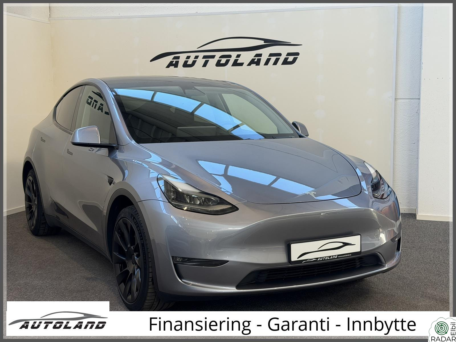TESLA Model Y Long Range Premium Skinn Autopilot Hengerfeste