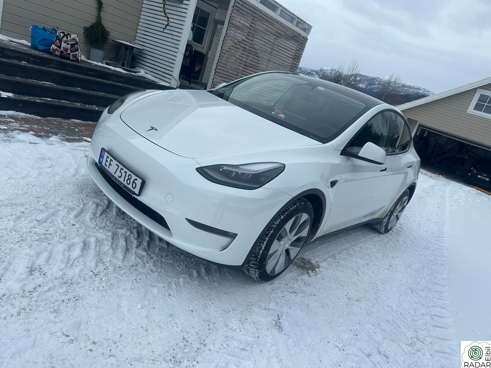 TESLA Model Y Long Range AWD