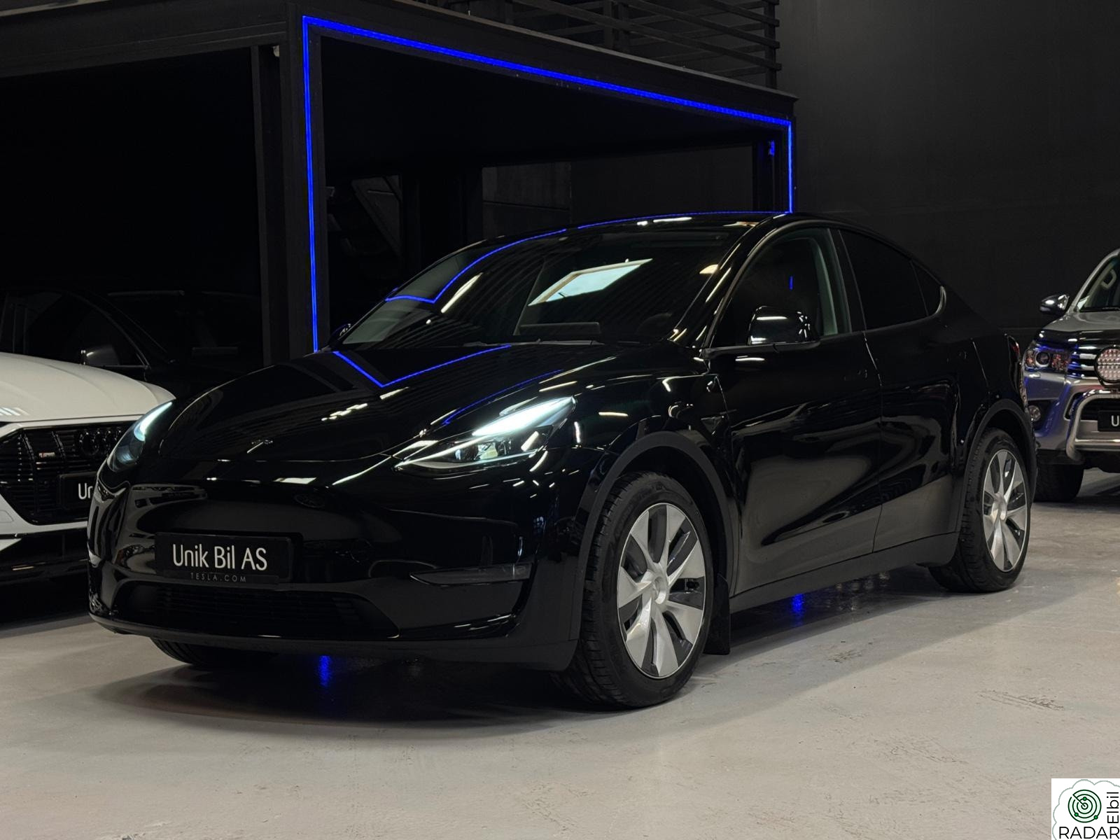 TESLA Model Y LONG RANGE/ AWD/ BERLIN/ AP/ KROK/ S+V DEKK/ PREMIUM