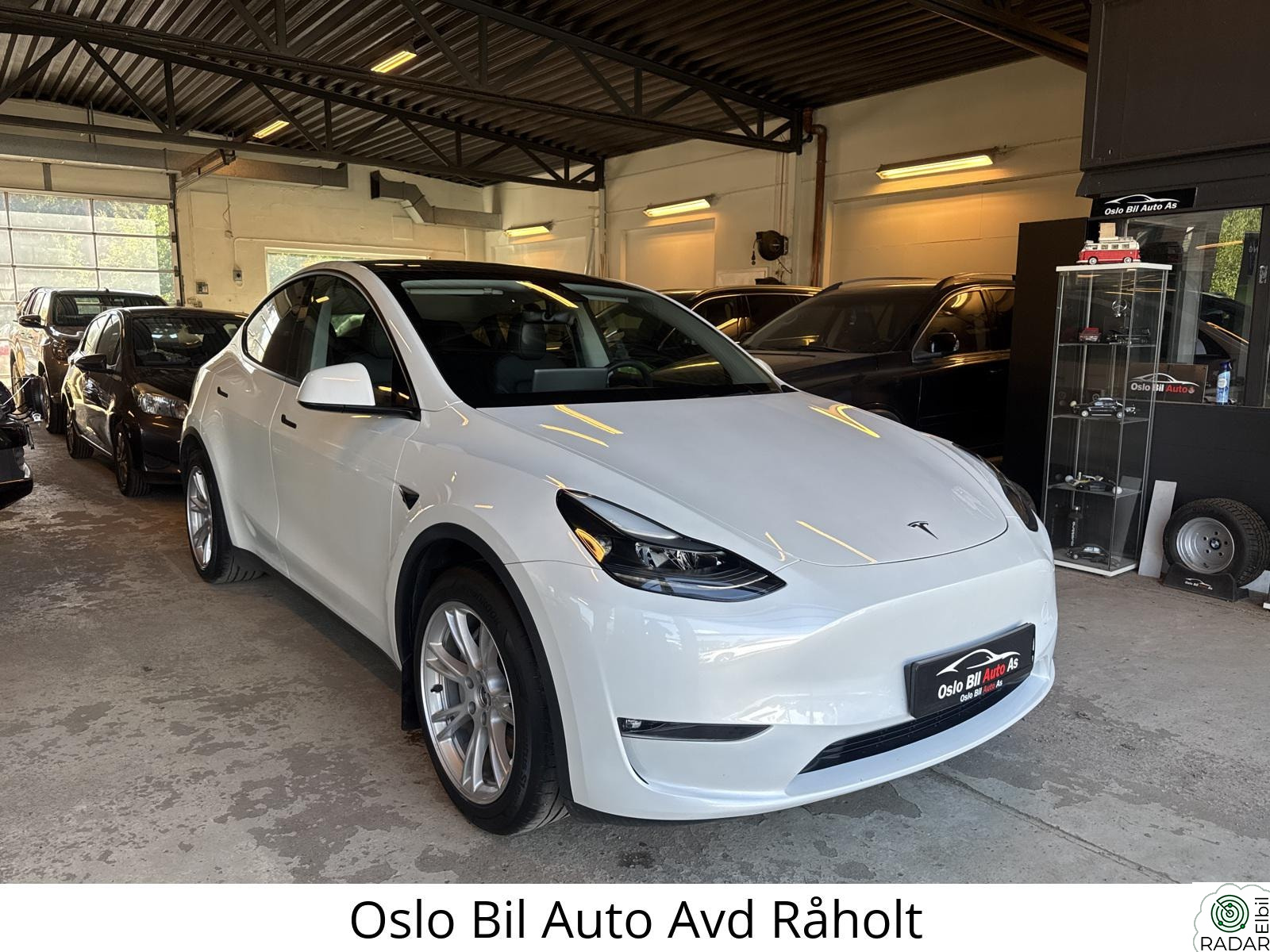 TESLA Model Y LR AWD 533km FSD , AMD Ryzen, Premium V.pumpe 1-Eier