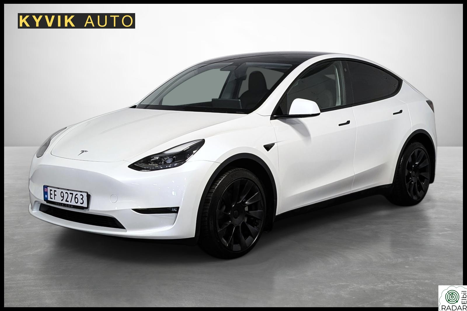 TESLA Model Y Long Range AWD 2023 | Hengerfeste | Autopilot | Berlin