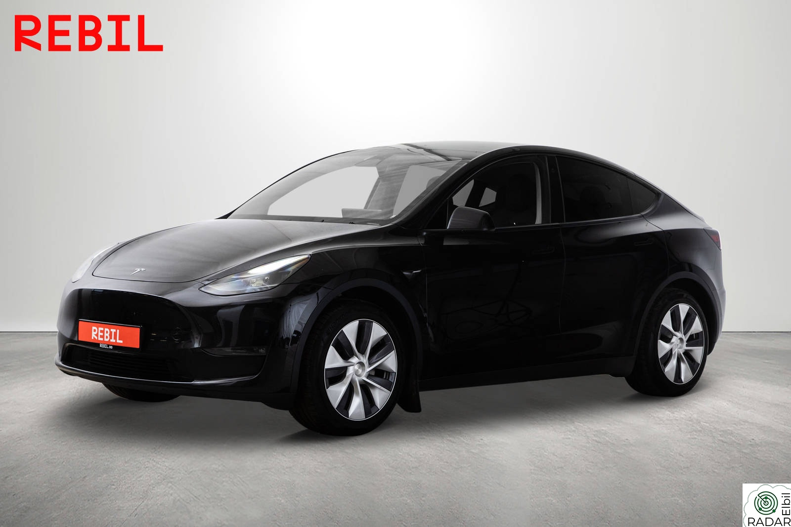 TESLA Model Y 533km/LR/AWD/Krok/MCU3/AP/Navi/Pano/Memory/V.pumpe/DAB/
