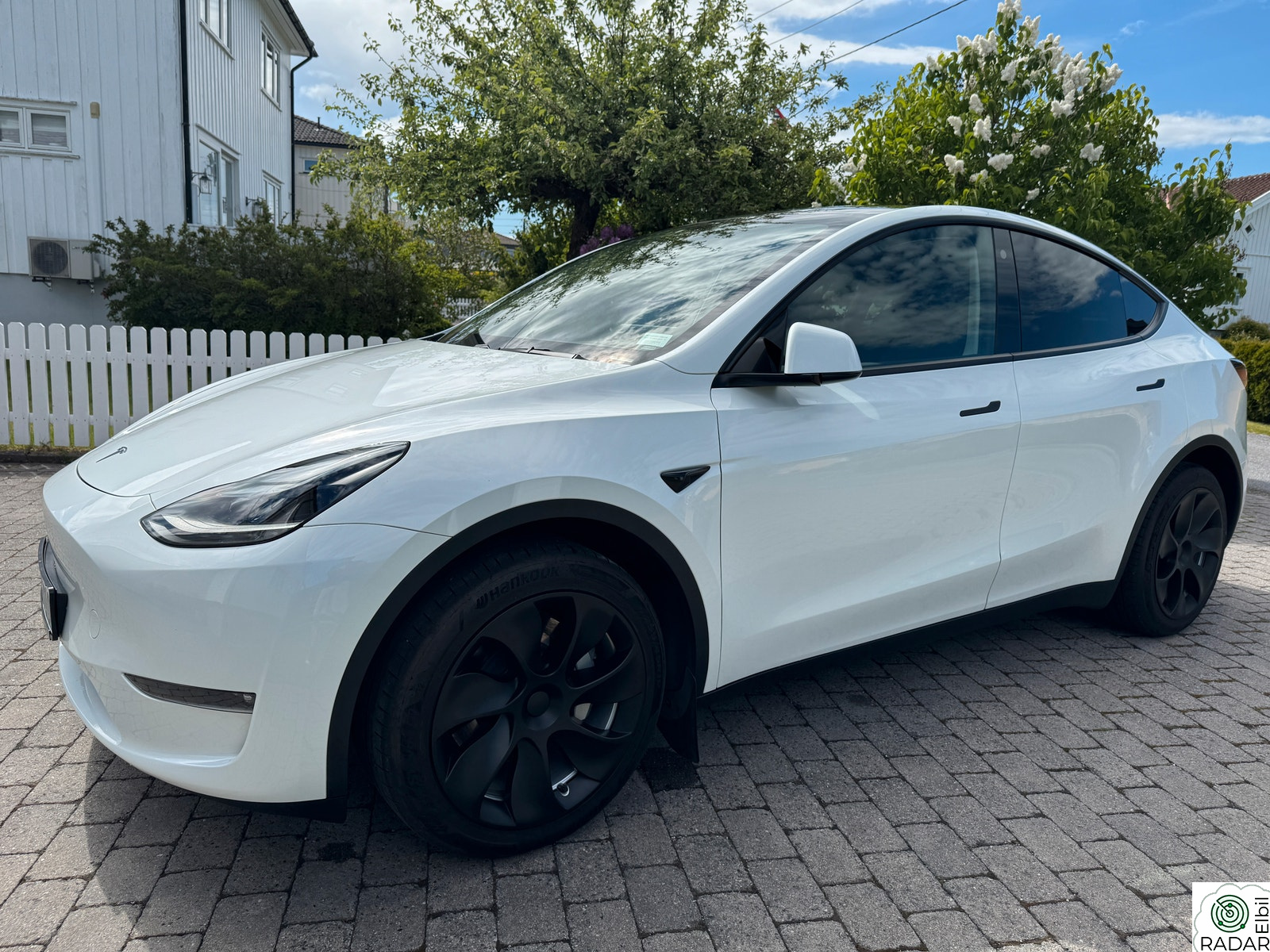 TESLA Model Y Long Range AWD m/ceramic guard lakkbehandling