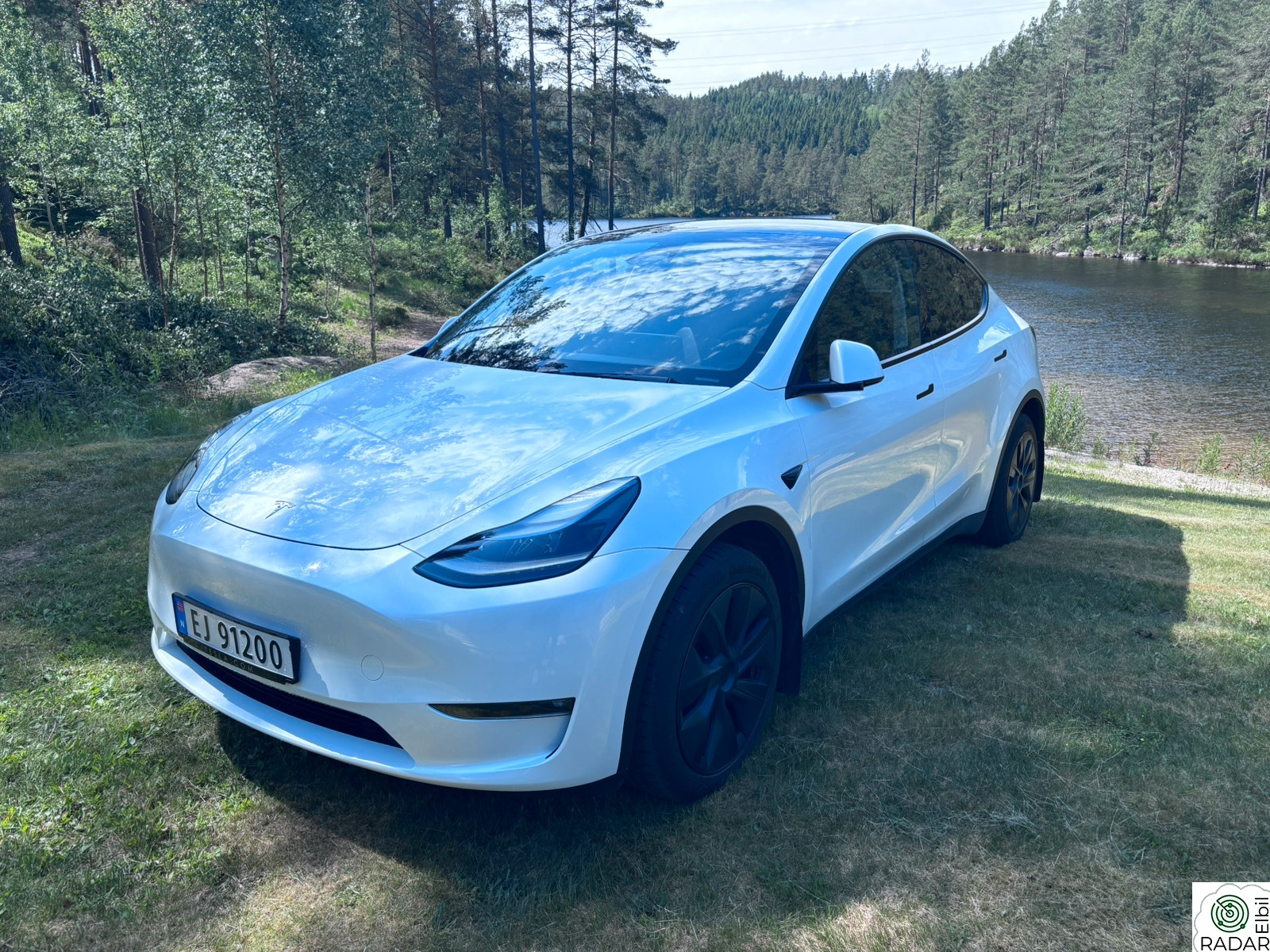 TESLA Model Y Long Range AWD