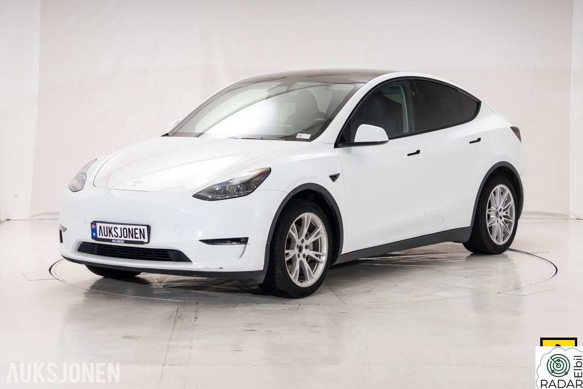 TESLA Model Y LR AWD 7-SETER ACC AUTOPILOT PREMIUM LYD HENGERFESTE PA
