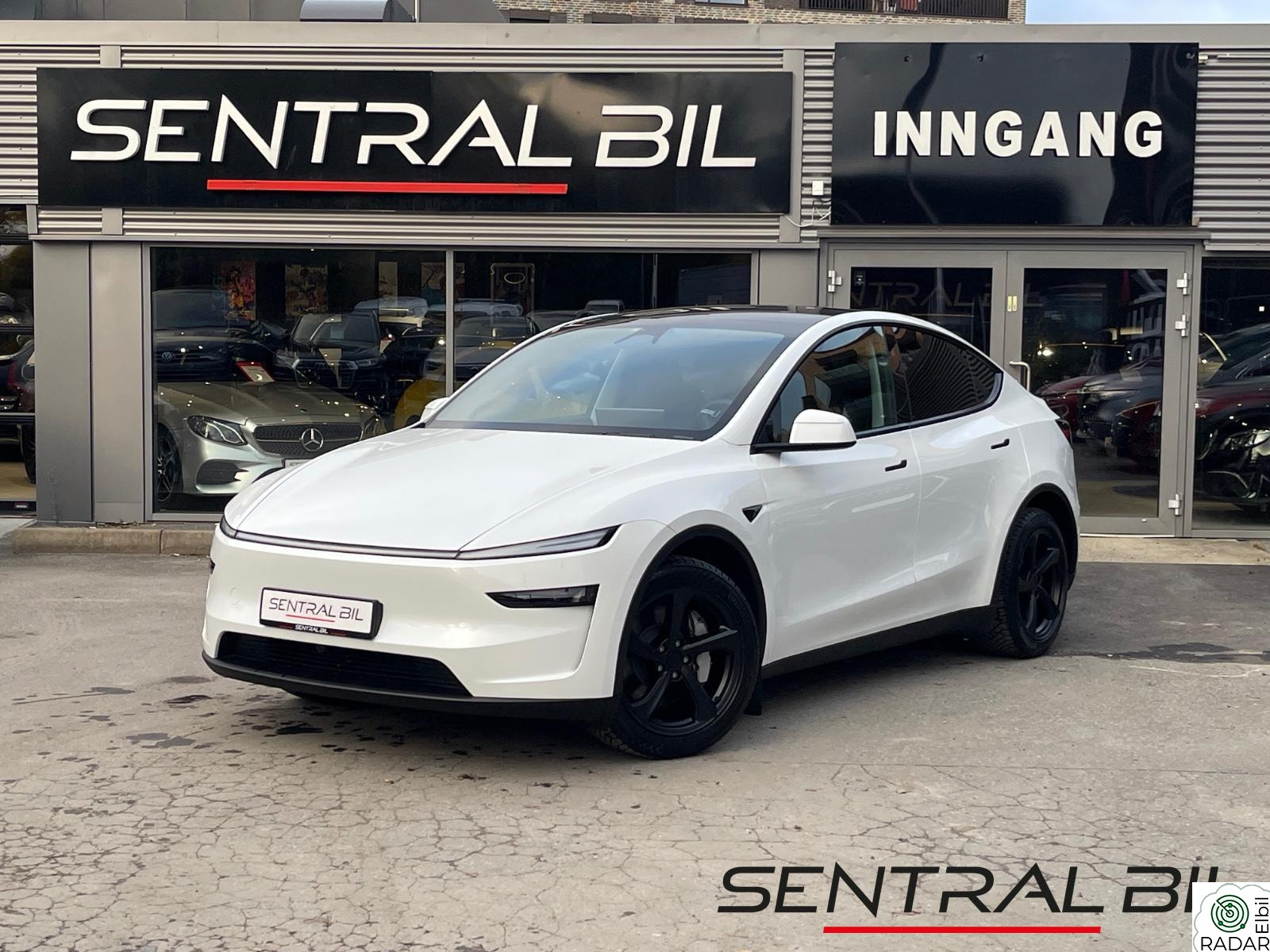 TESLA Model Y LONG-RANGE/AWD/JUNIPER/H-FESTE/ACC/360KAM/PANORAMA++
