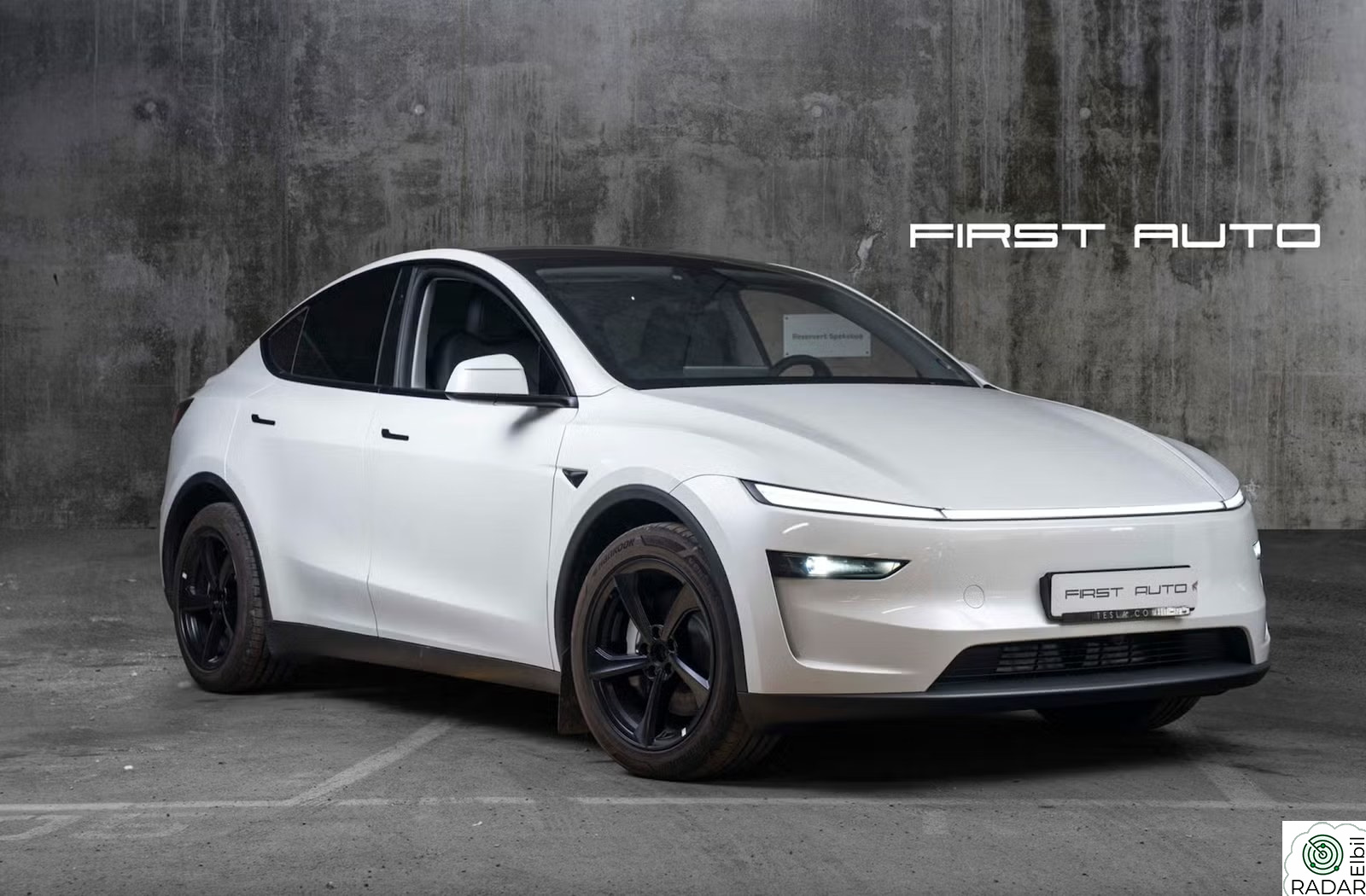 TESLA Model Y LR AWD JUNIPER KROK AP PREMIUM KR 6.100,-/MND
