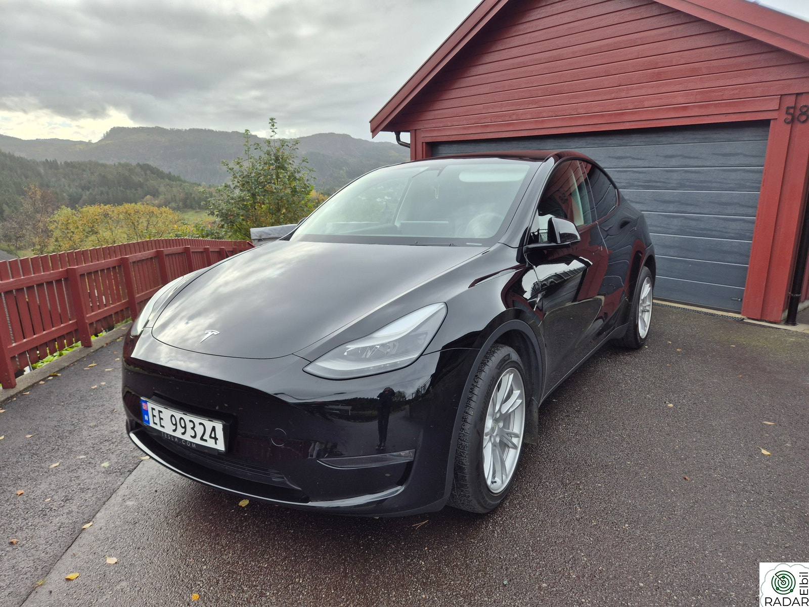 TESLA Model Y Long Range AWD