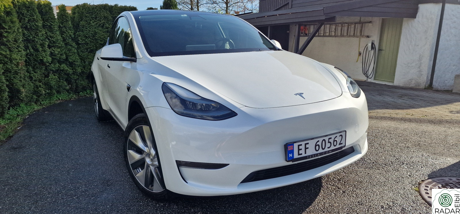 TESLA Model Y Long Range AWD / Acceleration boost /Hengerfeste