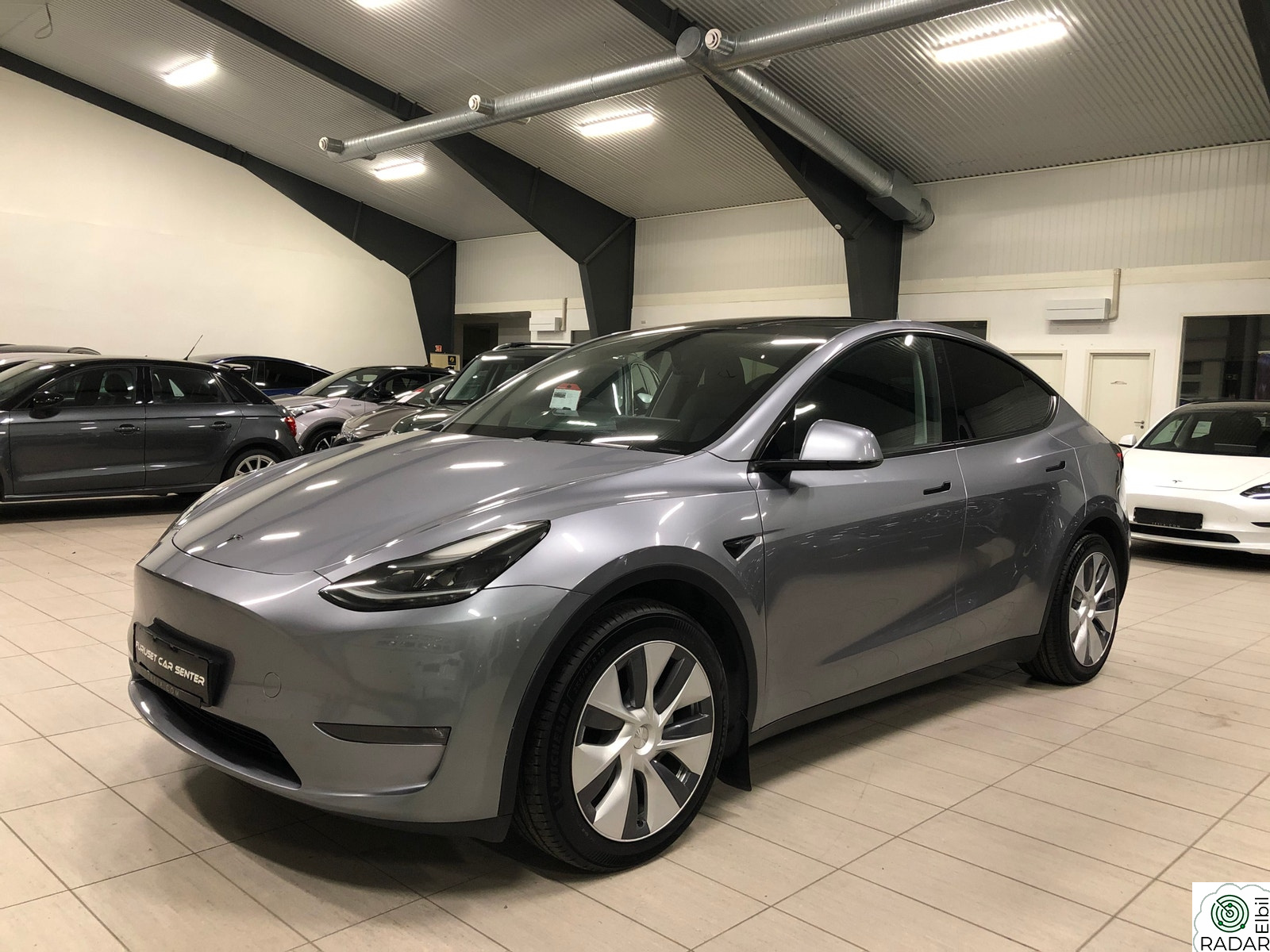 TESLA Model Y LONG RANGE, AWD, KROK,PANO, AP,PREMIUM,NORSK 19"+19"