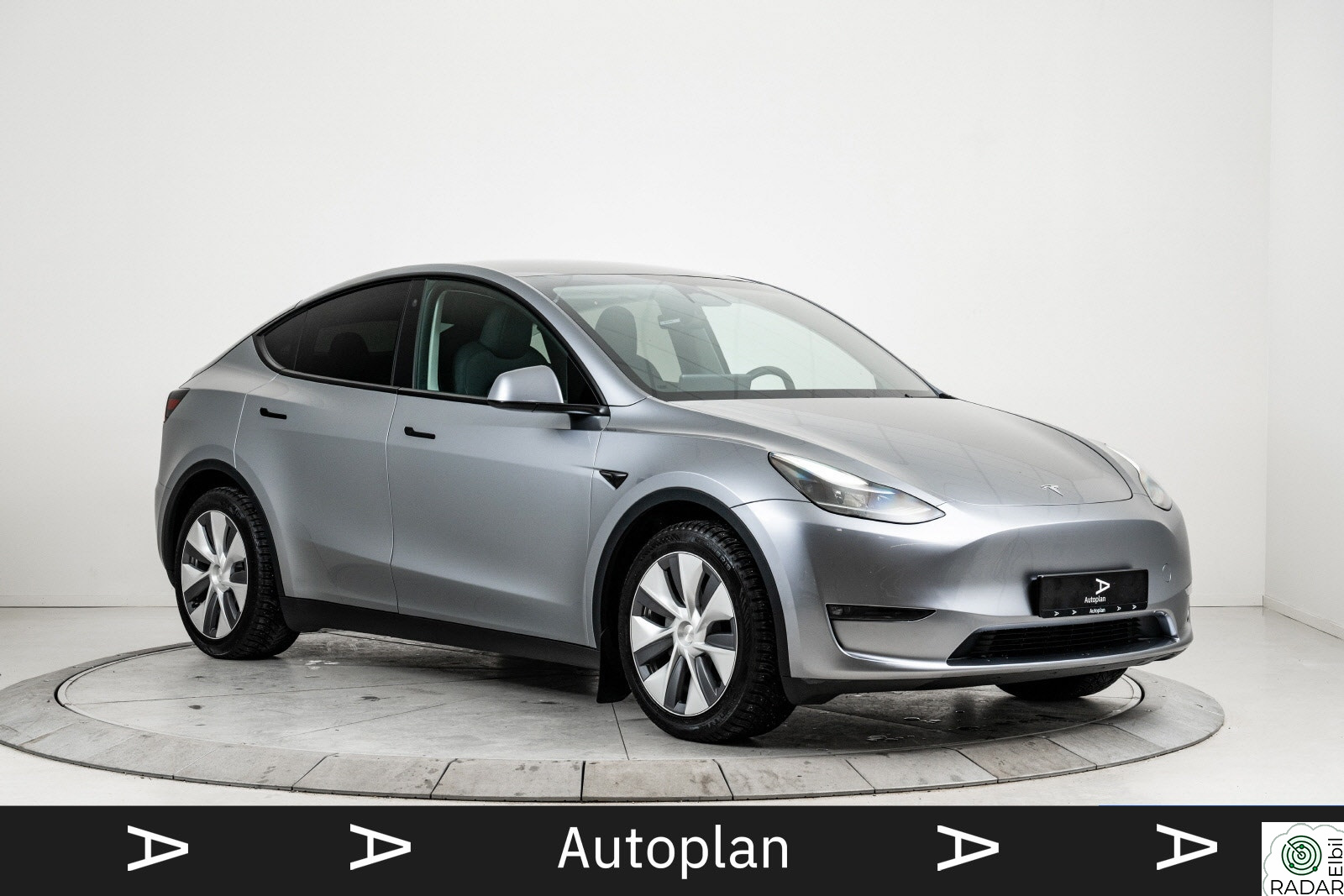 TESLA Model Y Long Range AWD Autopilot/Krok/Varmepumpe/Panorama