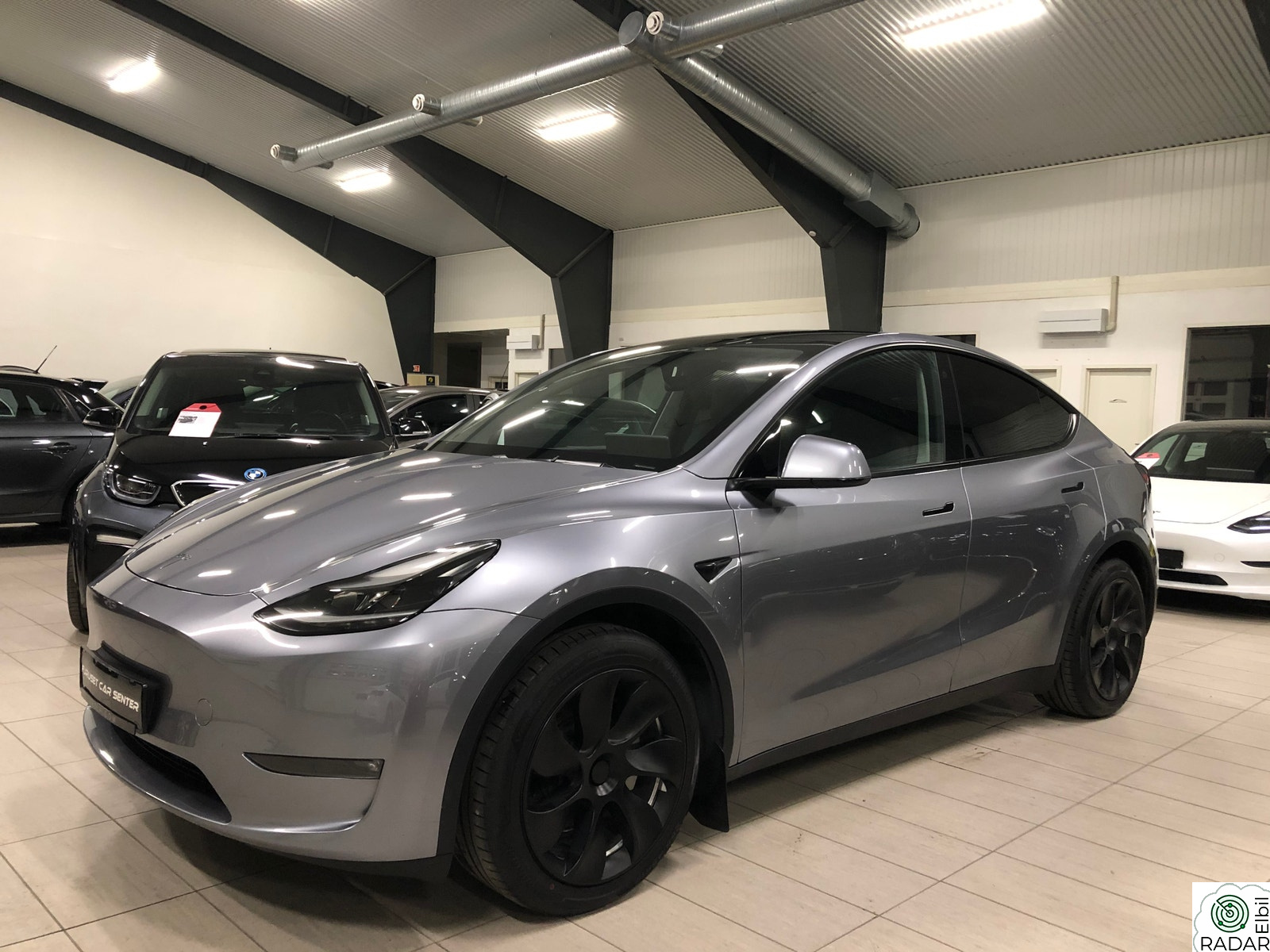 TESLA Model Y LONG RANGE, AWD, KROK,PANO, AP,PREMIUM,NORSK 19"+19"