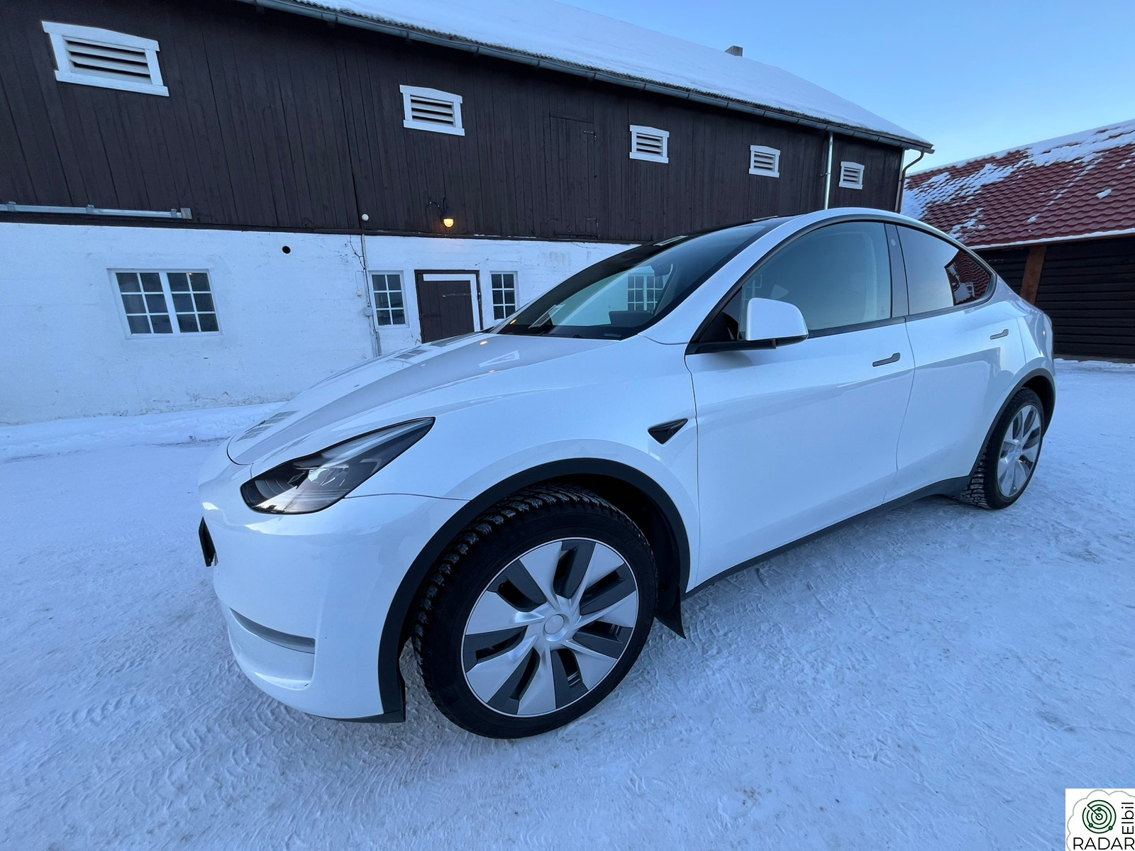 TESLA Model Y Long Range AWD