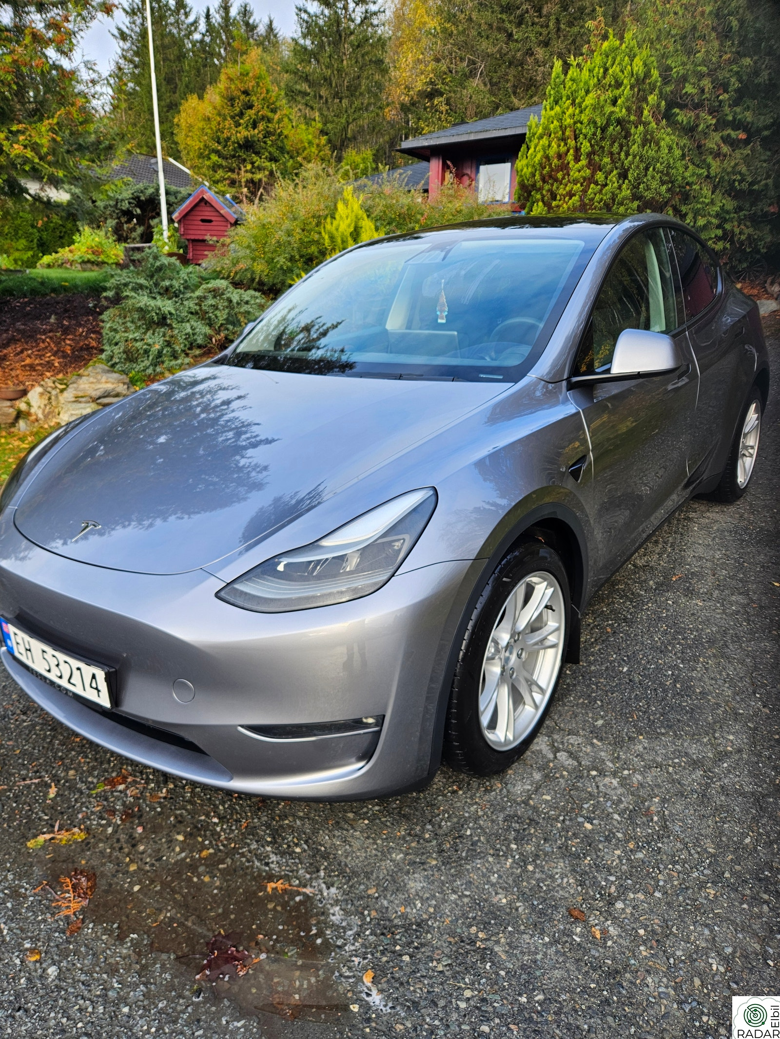TESLA Model Y Long Range AWD