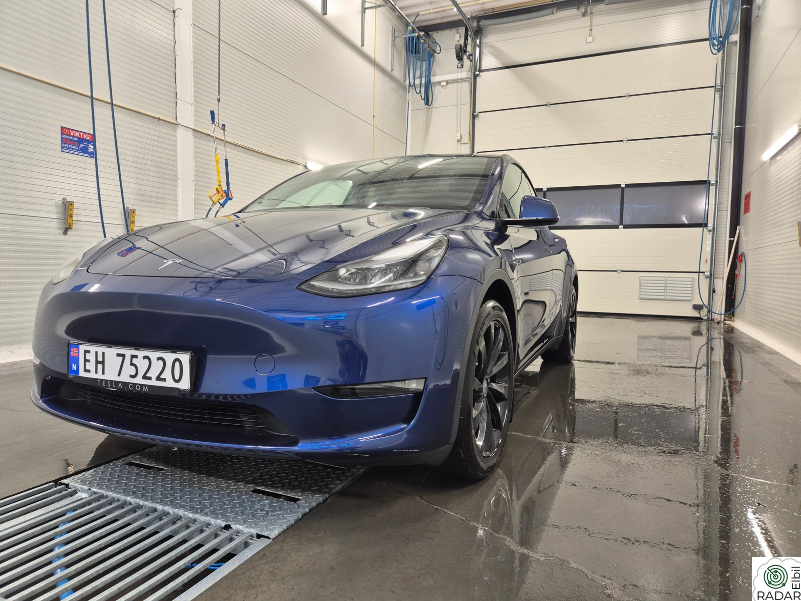 TESLA Model Y Long Range AWD