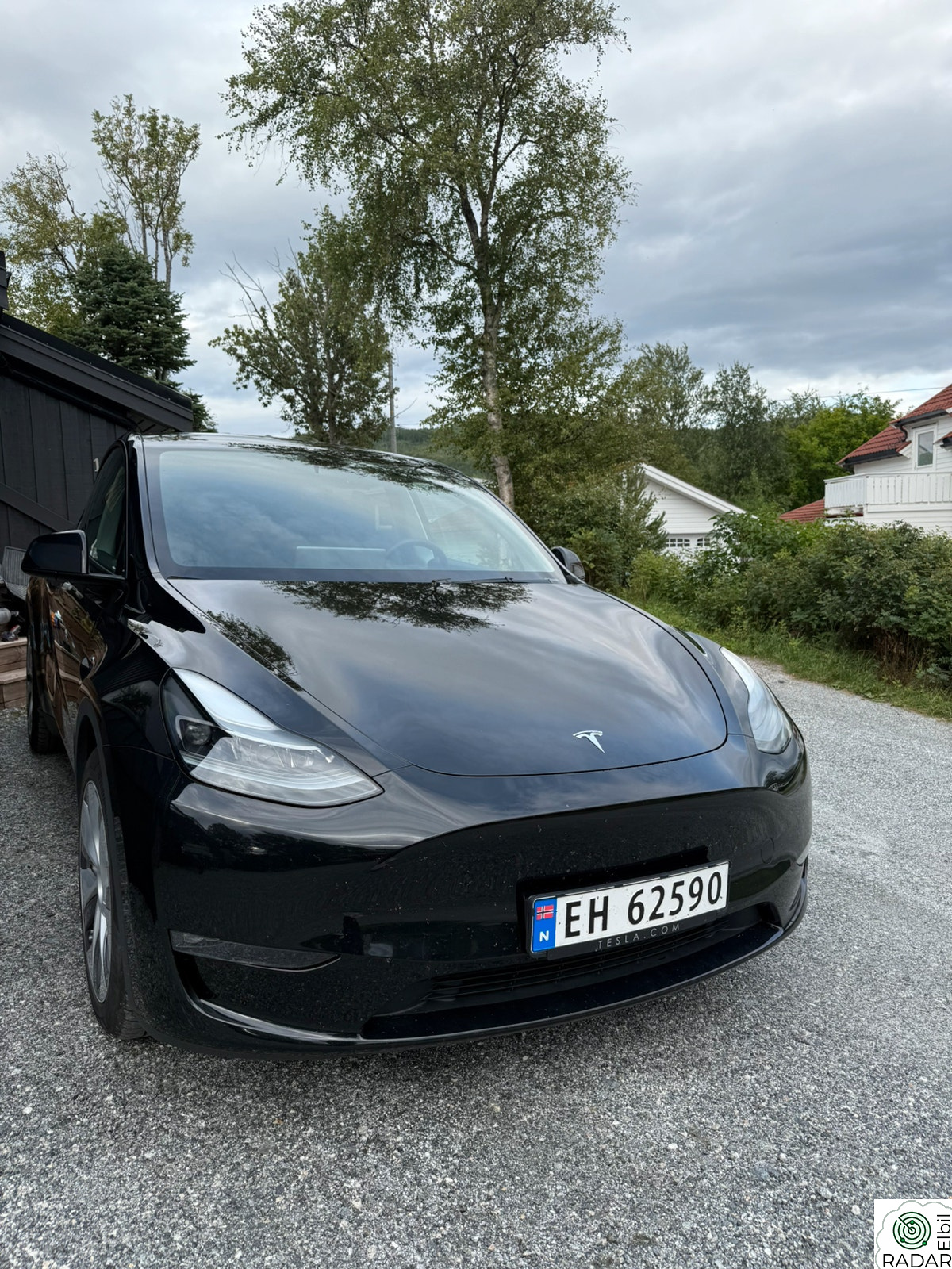 TESLA Model Y Long Range AWD