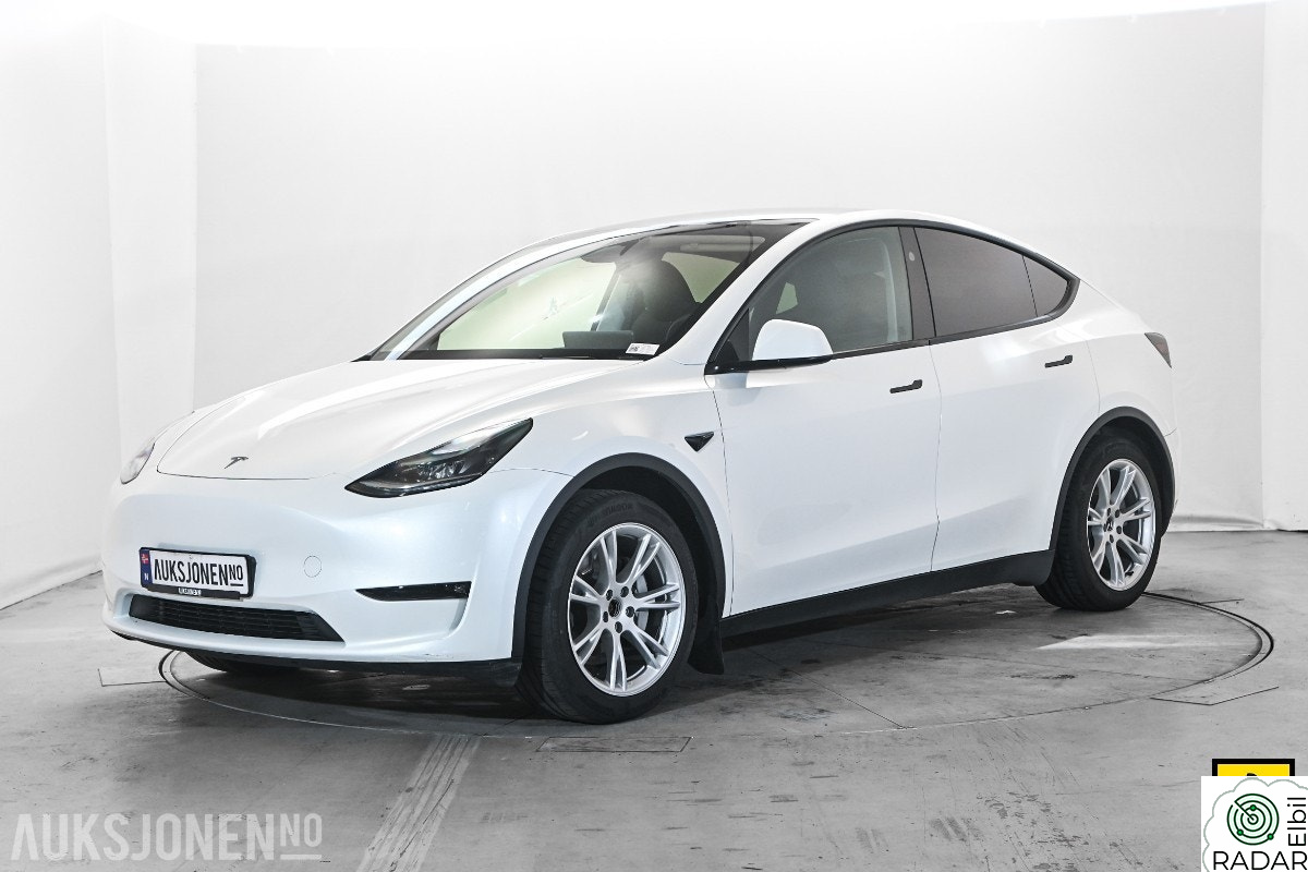 TESLA Model Y LR AWD AUTOPILOT HENGERFESTE PANORAMA NAVI LED FJERNLYS