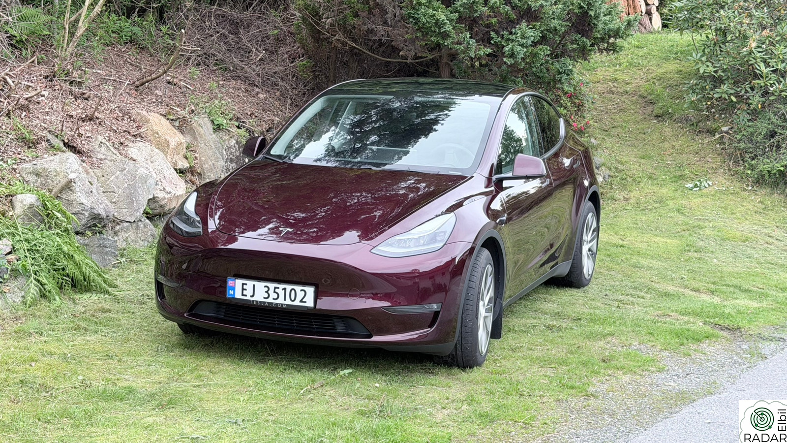 TESLA Model Y Long Range AWD 2024 | Tesla-sjekket | Midnight Cherry