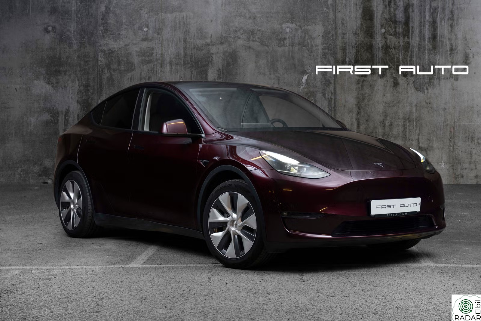 TESLA Model Y LR AWD KROK PREMIUM AP KR 5.100,-/MND