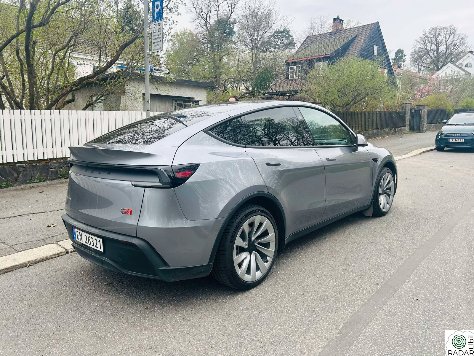TESLA Model Y Launch Series Long Range AWD