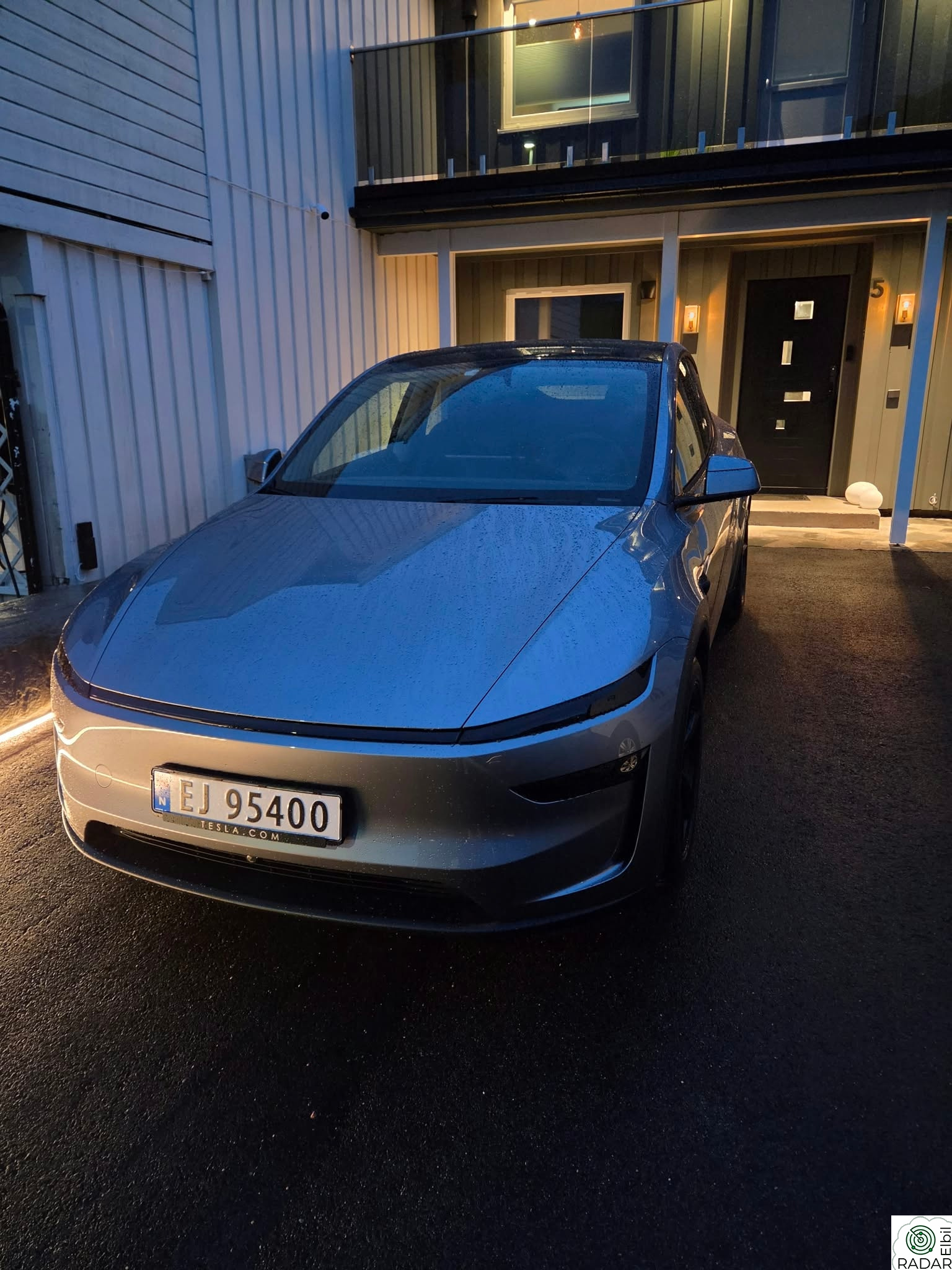 TESLA Model Y Launch Series Long Range AWD